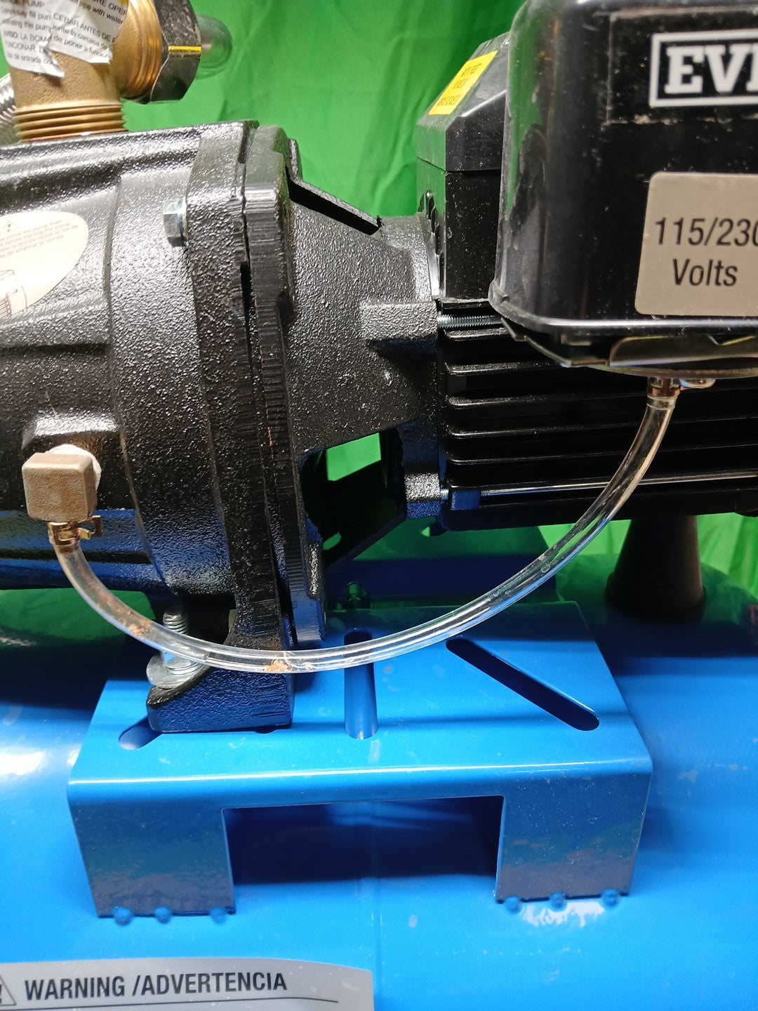 Everbilt 1/2HP Jet Pump/Tank Combo Cast iron with 6 Gallon Tank Used Excellent