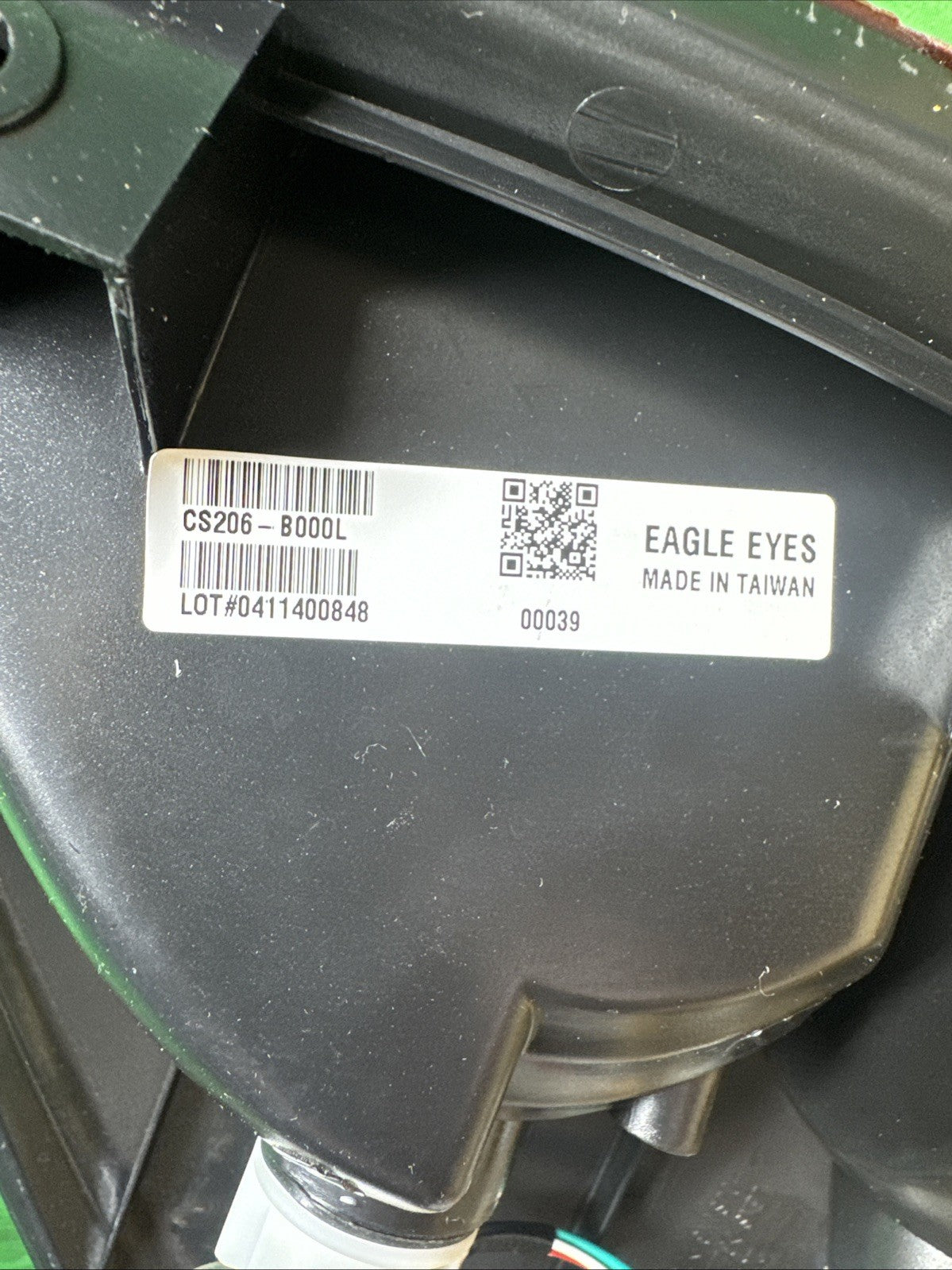 FITS 2004-2007 DODGE-CHRYSLER VANS DRIVER LEFT REAR TAIL LIGHT ASSEMBLY