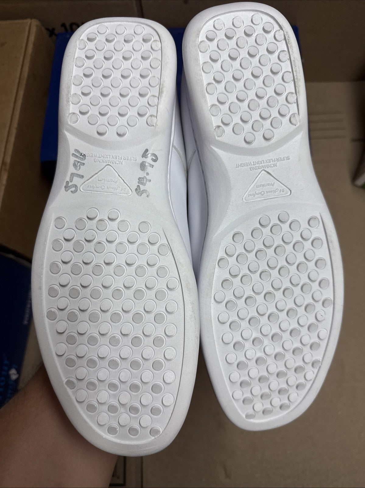 24 HOUR COMFORT Willa Women's Wide Width Leather Shoes size 10 nurse