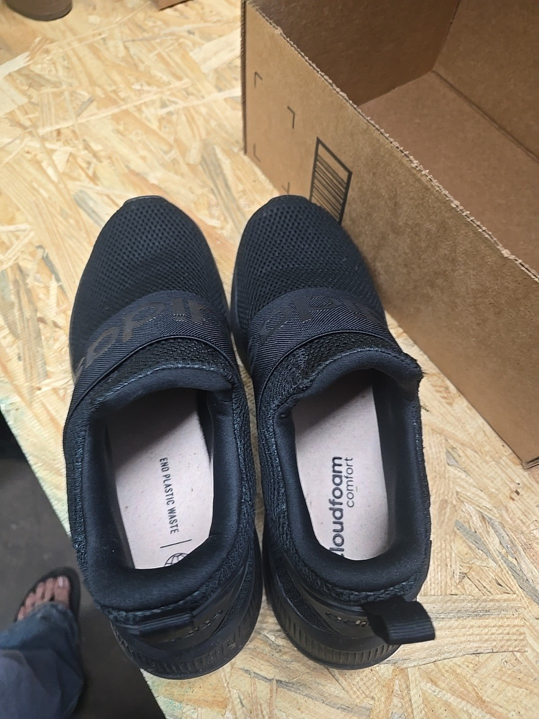 ADIDAS MEN'S LITE RACER ADAPT 4.0 RUNNING SHOES Black  SIZE 8.5.