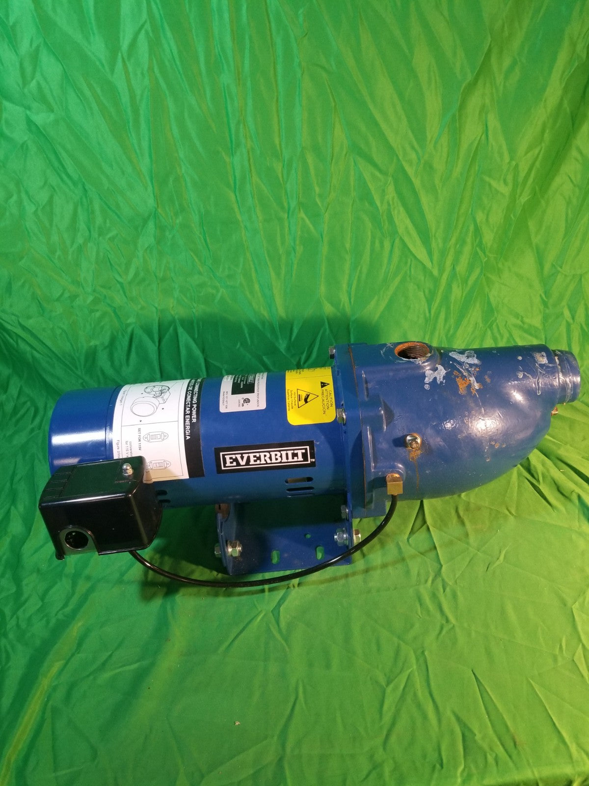 Everbilt 3/4 HP Cast Iron Shallow Well Jet Pump HDSWJ7 as is, *For Parts