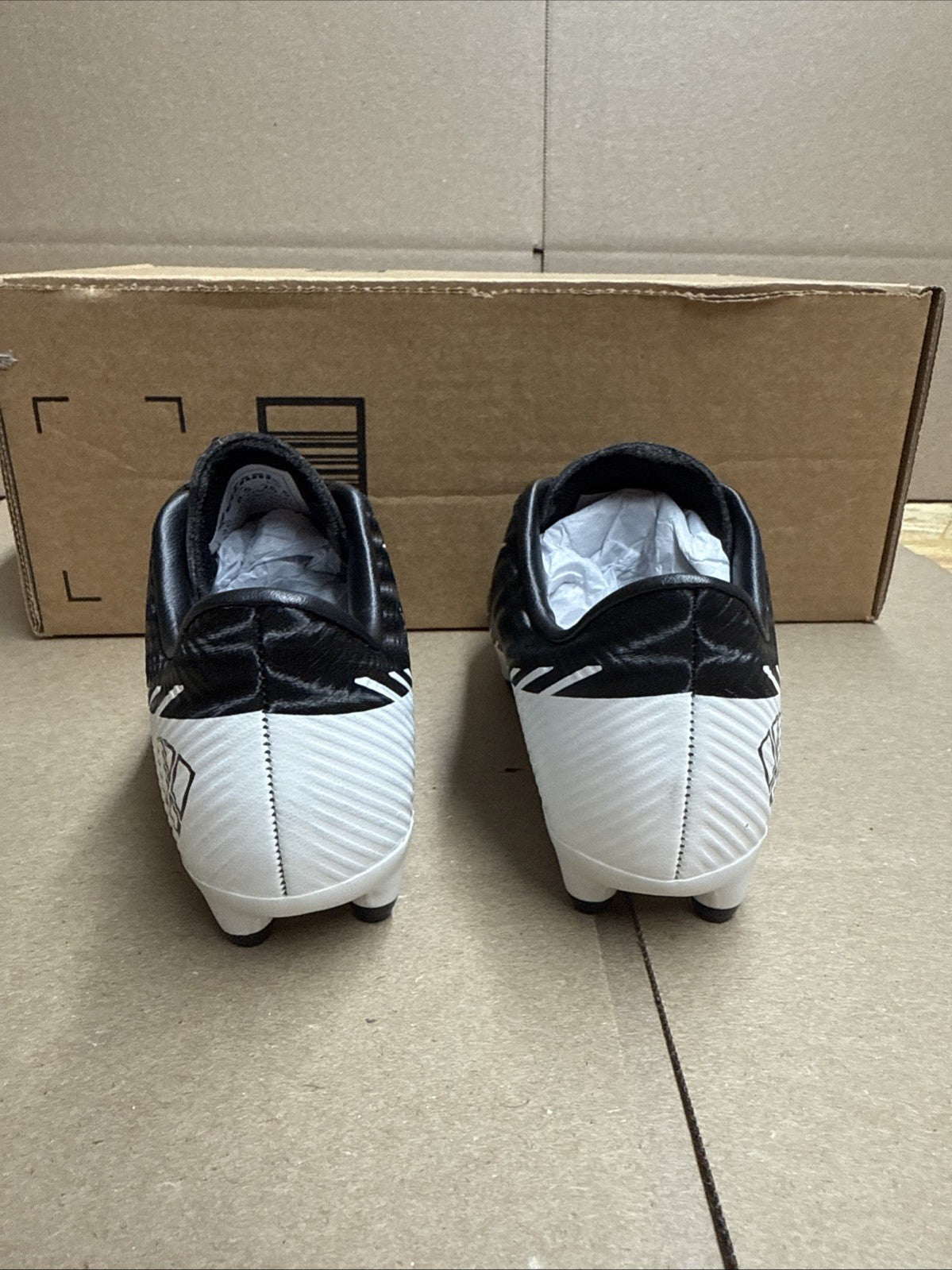 VIZARI unisex youth FG Soccer cleats Futbol Shoes Black White Size 9