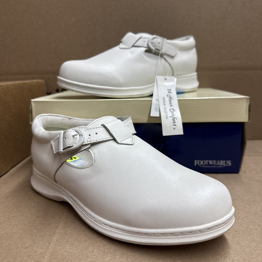 24 HOUR COMFORT Willa Women's Wide Width Leather Shoes size 7 nurse