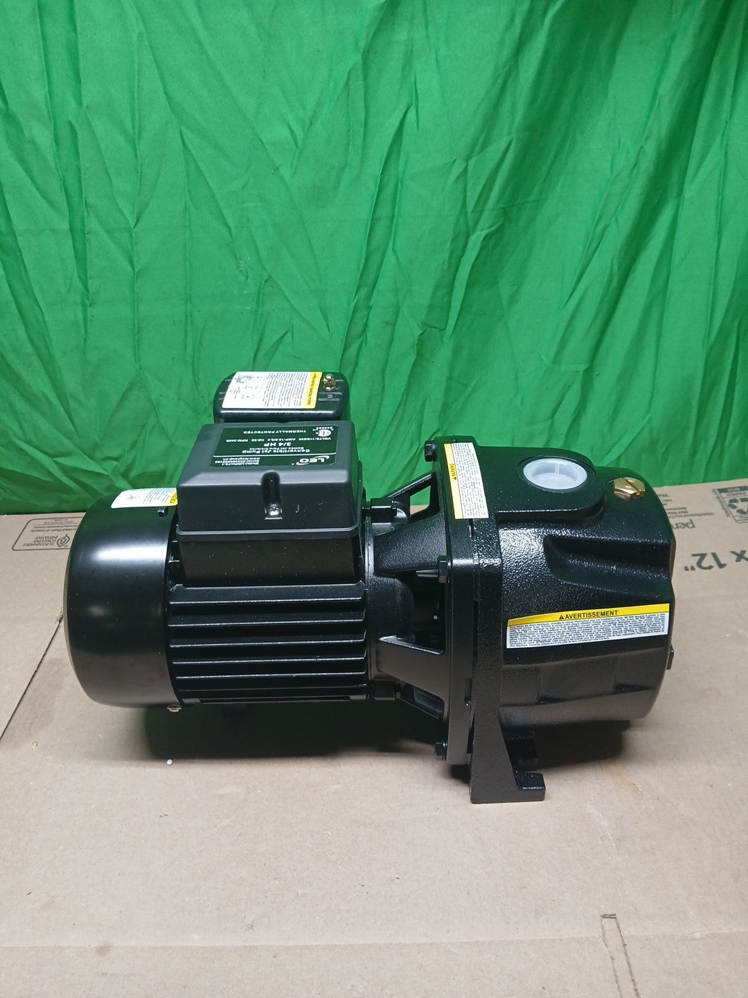 LEO3/4 HP 115/230-Volt Cast Iron Convertible Jet Pump NEW OPEN BOX