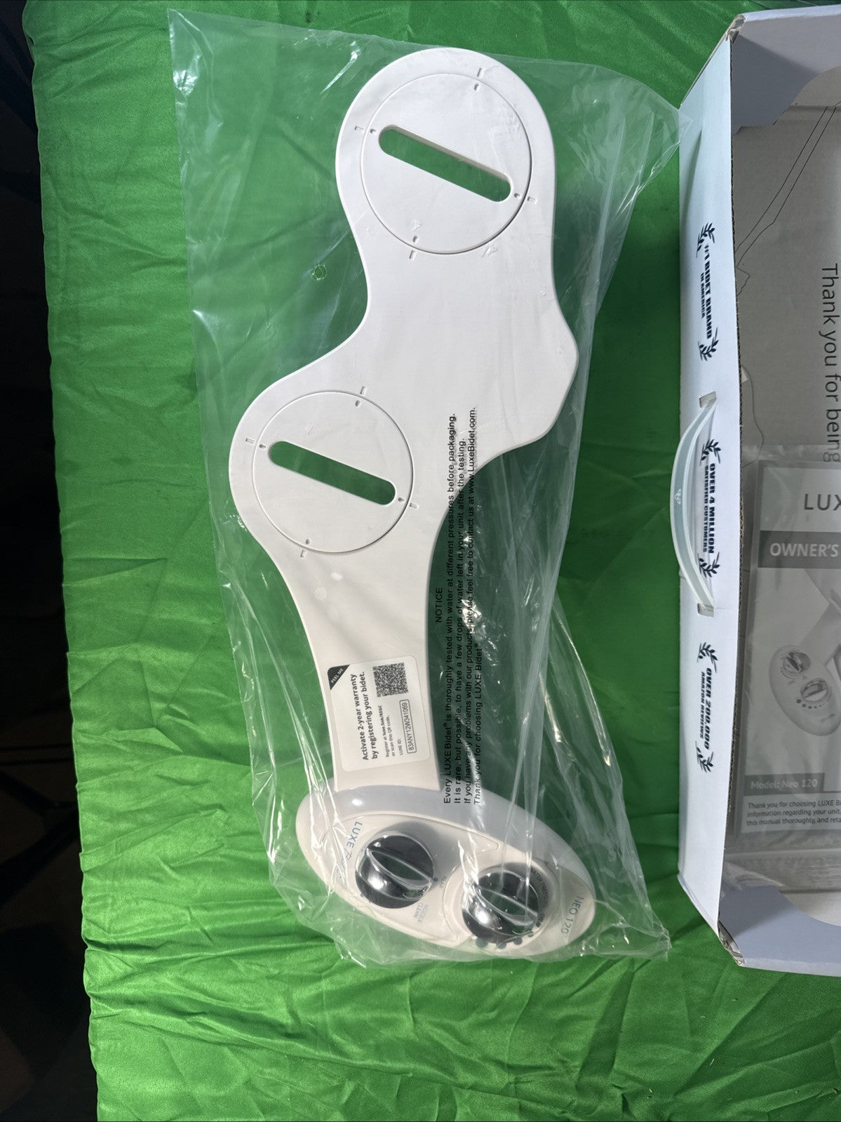 LUXE Bidet NEO 120 - Self-Cleaning Nozzle, Fresh Water Non-Electric Bidet