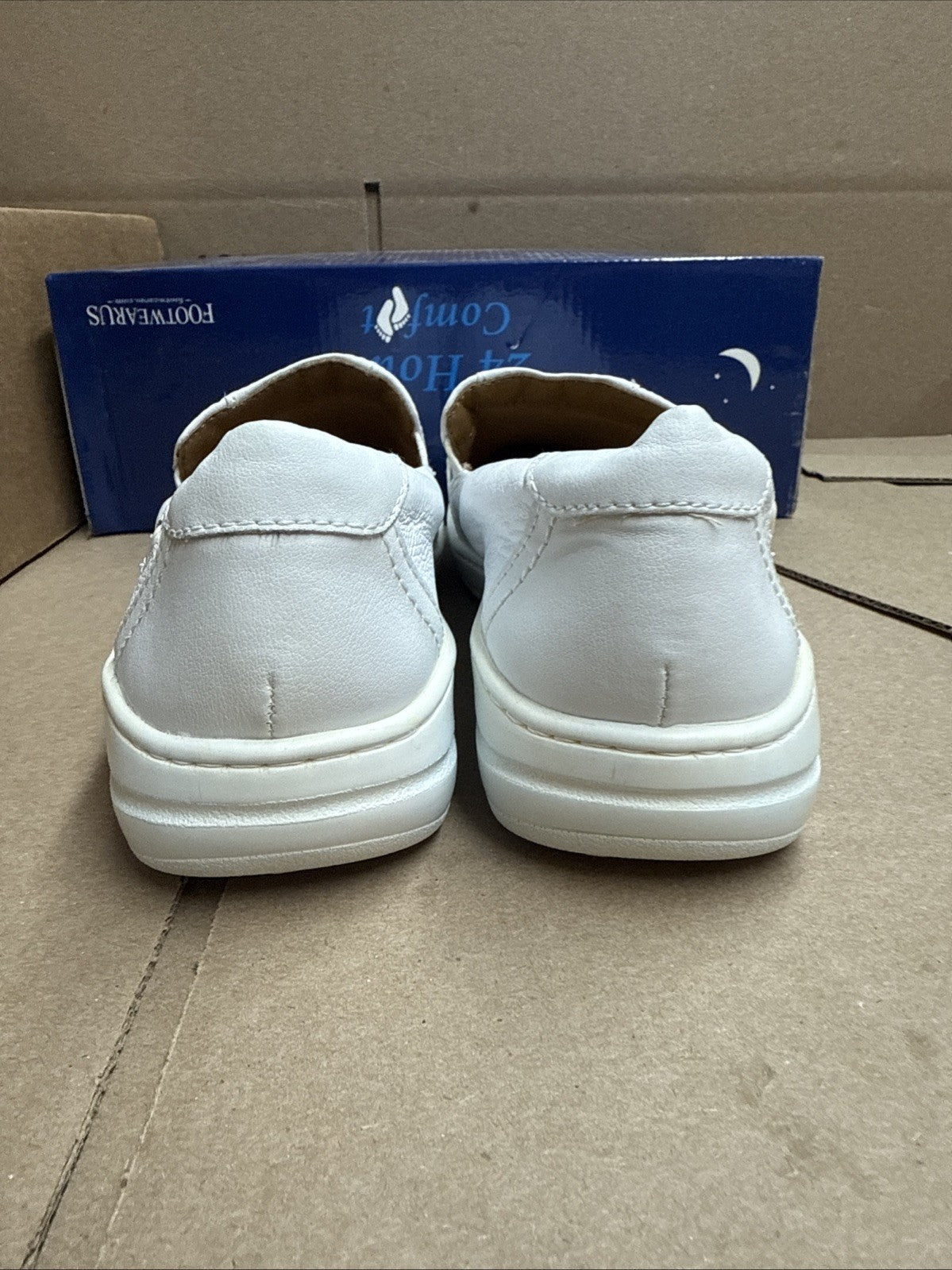 Nurse Mates Women's Slip-On Meredith Slip-Resistant Leather White Size 6.5w