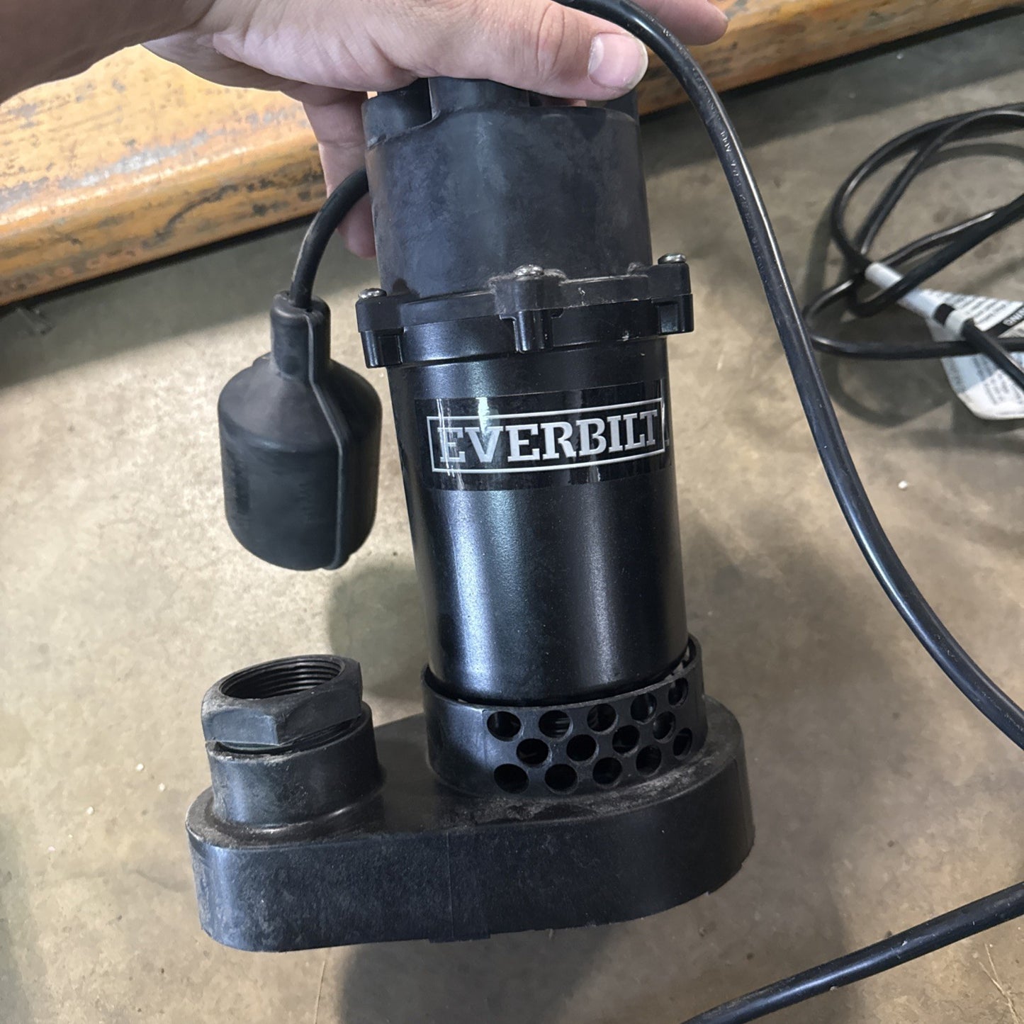Everbilt 1/3 HP Corrosion Resistant Aluminum Sump Pump w/ Tether Switch Used
