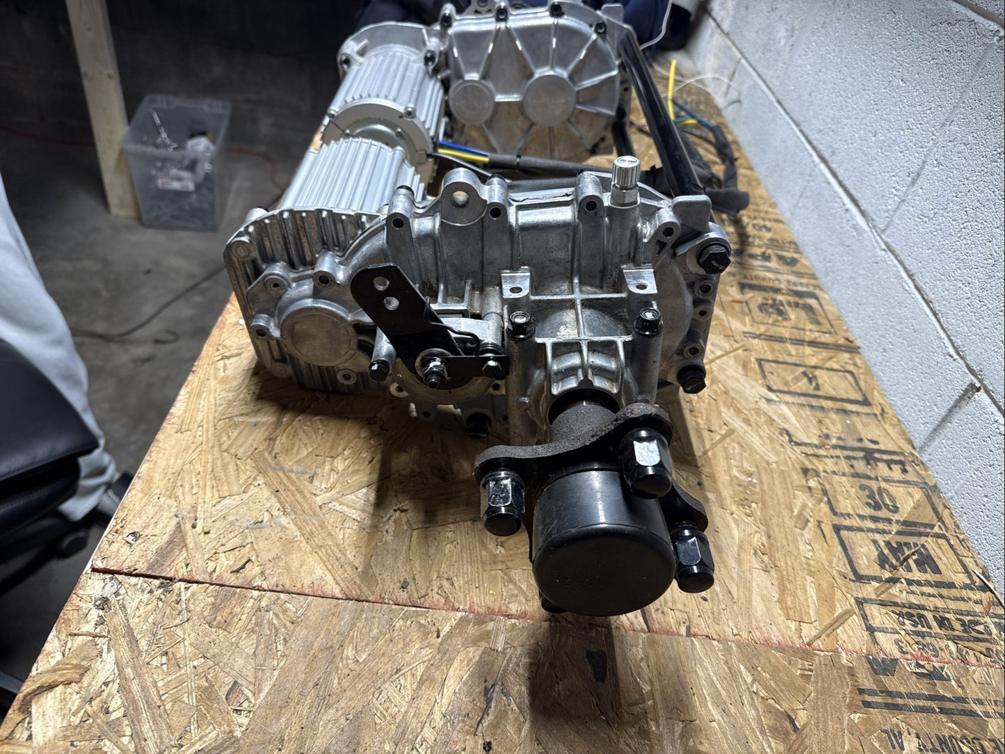 Complete Drive Motor & Transaxle Assembly Ryobi 42" Z42Li 80v Zero Turn Mower