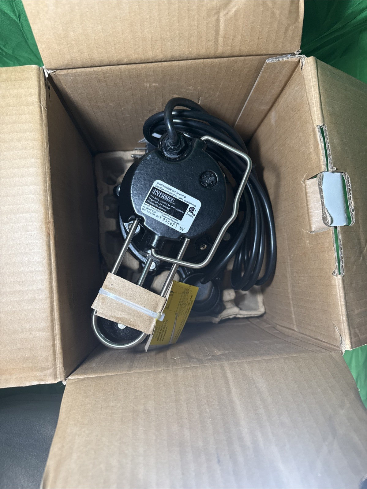 Everbilt 1/2 HP Cast Iron Sump Pump Model # HDS50 OPEN BOX