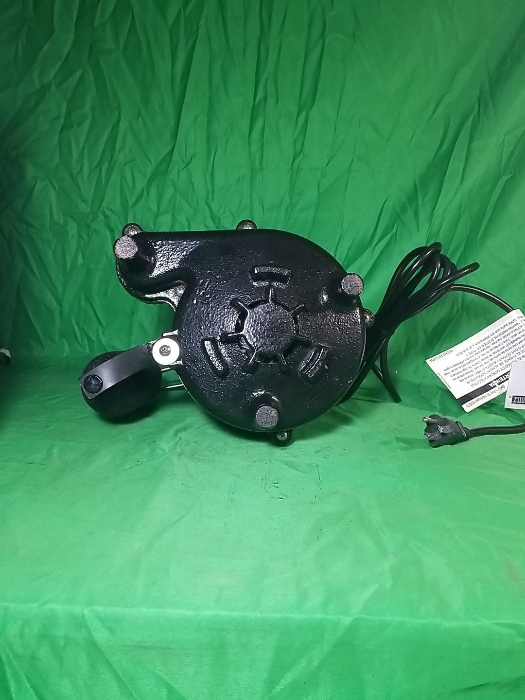 Everbilt 3/4HP Cast-Iron Pro-Grade Submersible Sump Pump 1004 120 345 HDS75