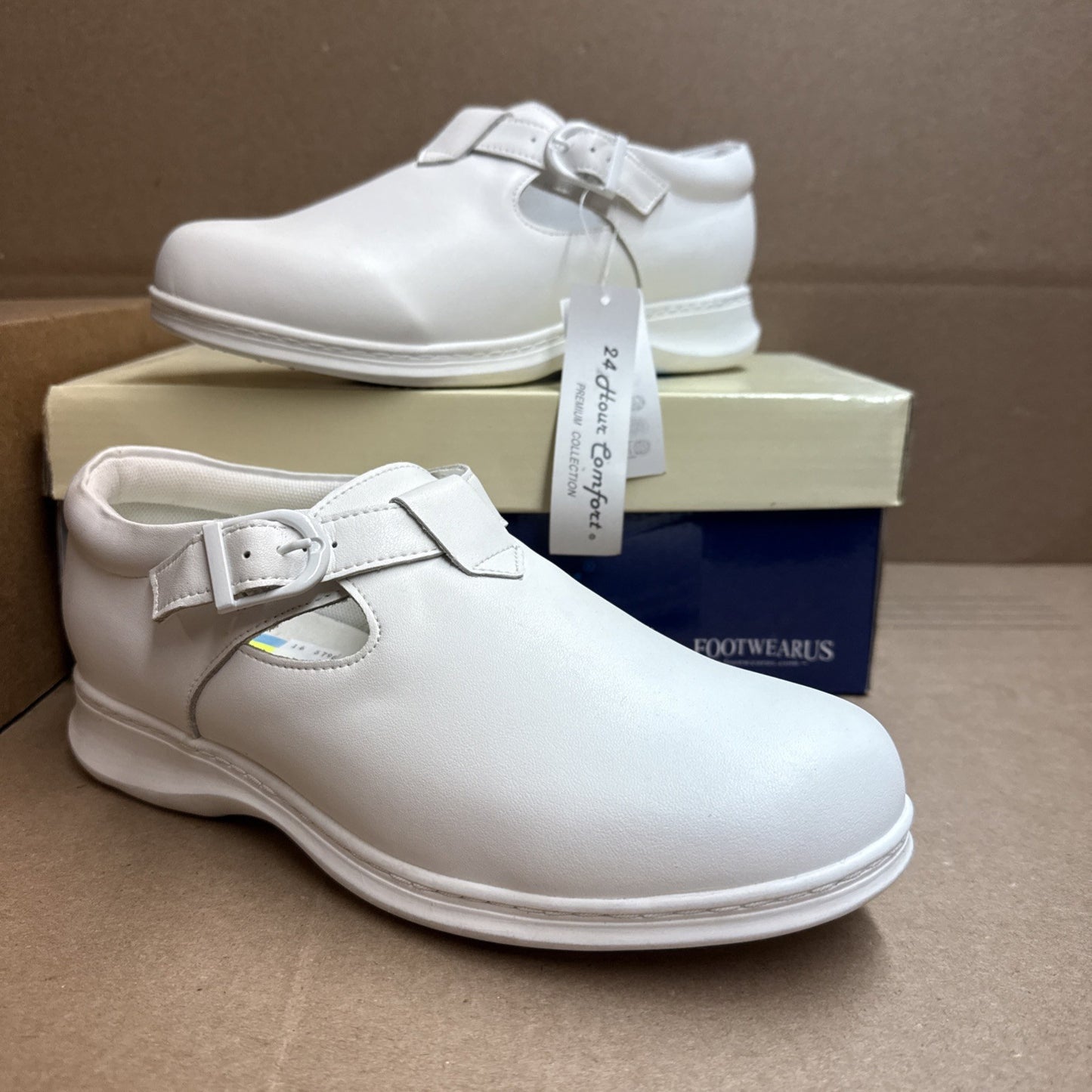 24 HOUR COMFORT Willa Women's Wide Width Leather Shoes size 6.5 nurse