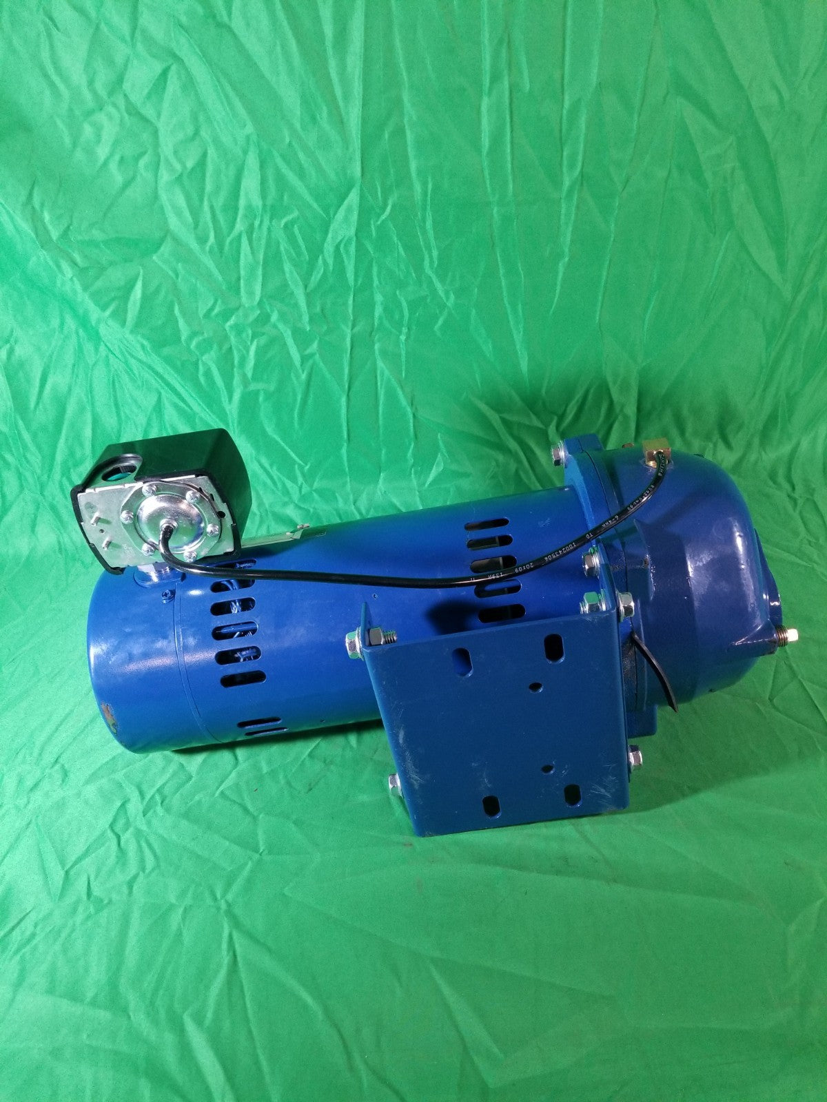 Everbilt 1 HP Professional Convertible Jet Pump *for Parts* Read Description***