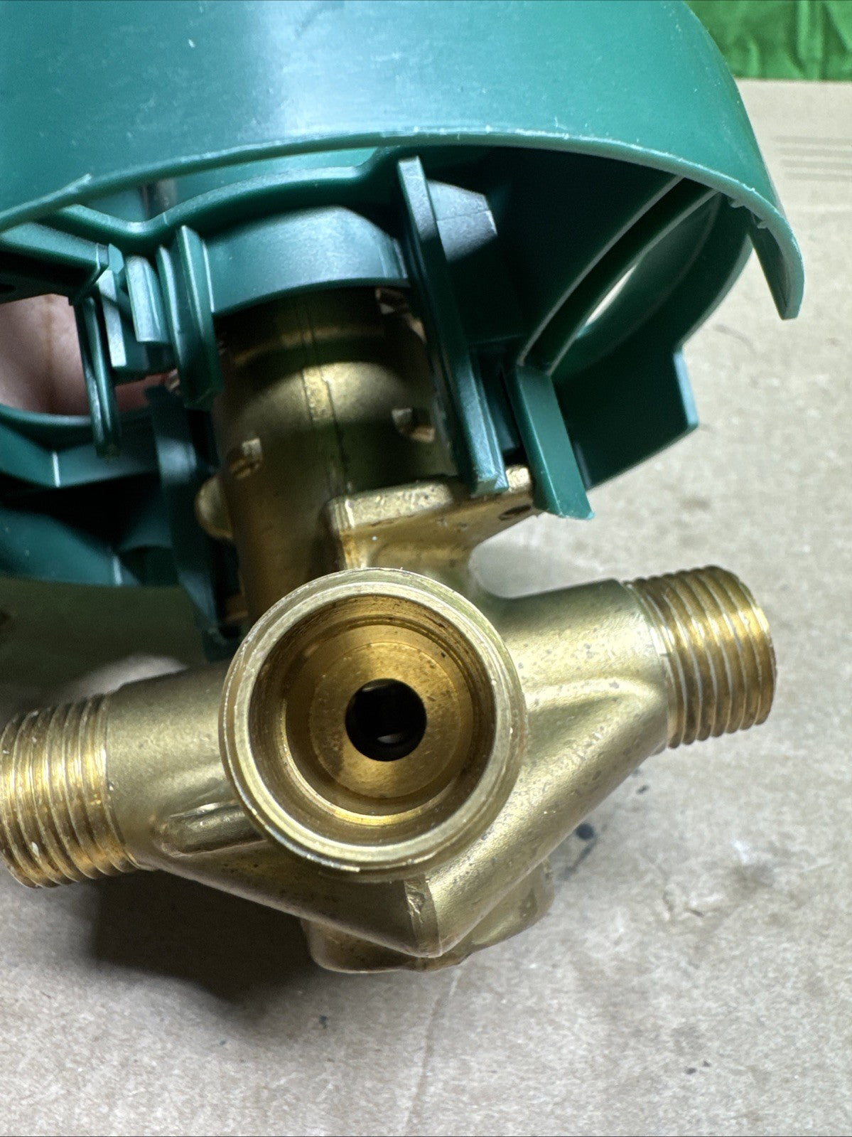 Moen 1/2 Inch Posi-Temp Pressure Balanced Rough-In Tub/shower Valve Model: 82510