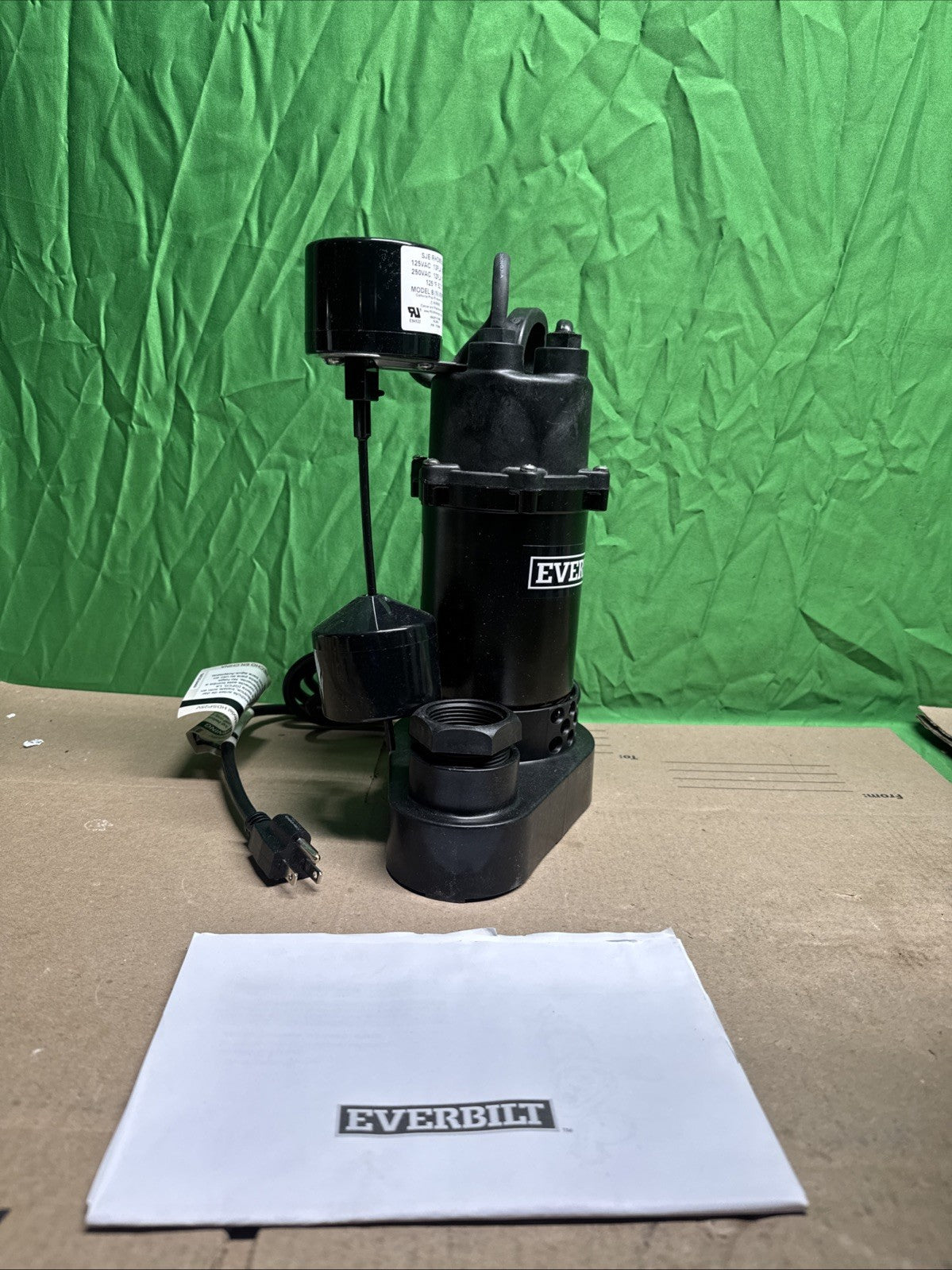 Everbilt 1/4 HP Aluminum Submersible Sump Pump Vertical Switch NEW OB