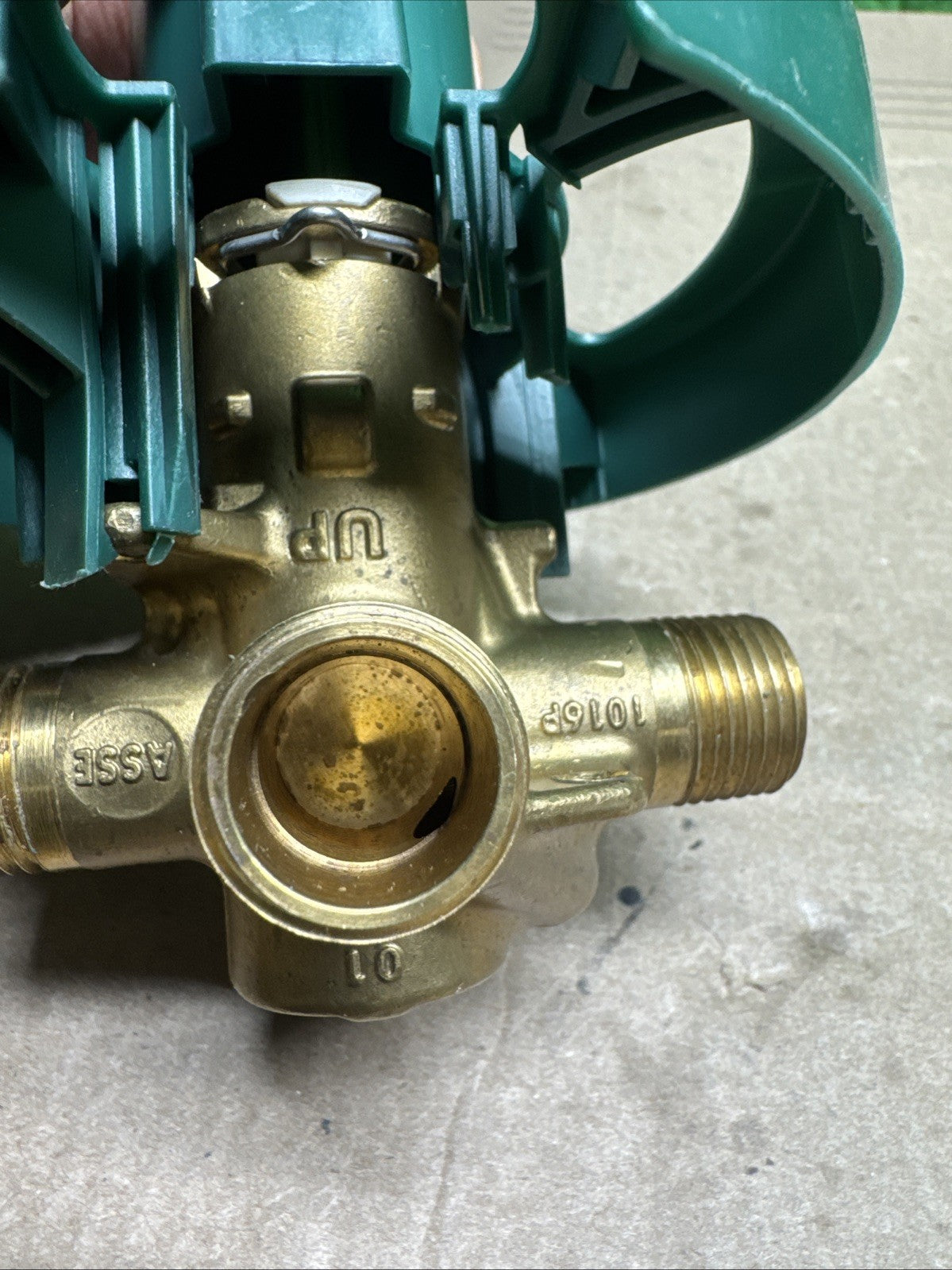 Moen 1/2 Inch Posi-Temp Pressure Balanced Rough-In Tub/shower Valve Model: 82510