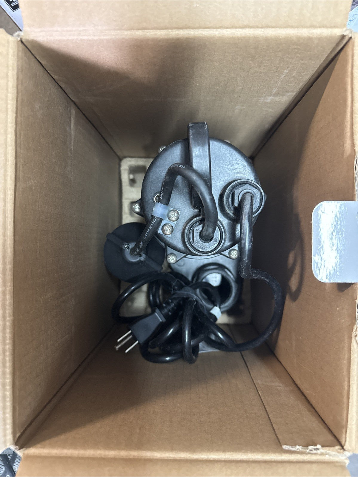 Everbilt 1/4 HP Aluminum Sump Pump w/ Tether Float Switch HDSP25W USED TESTED