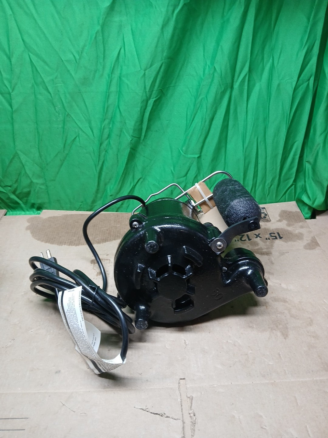 Everbilt 1/2 HP Cast Iron Sump Pump Model # HDS50 OPEN BOX.