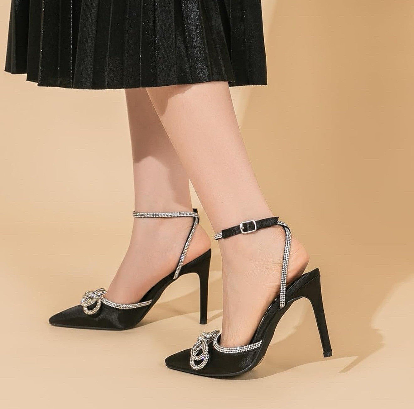 AMOJI women’s Size 6 Stiletto rhinestone high heel 4” pump ankle strap