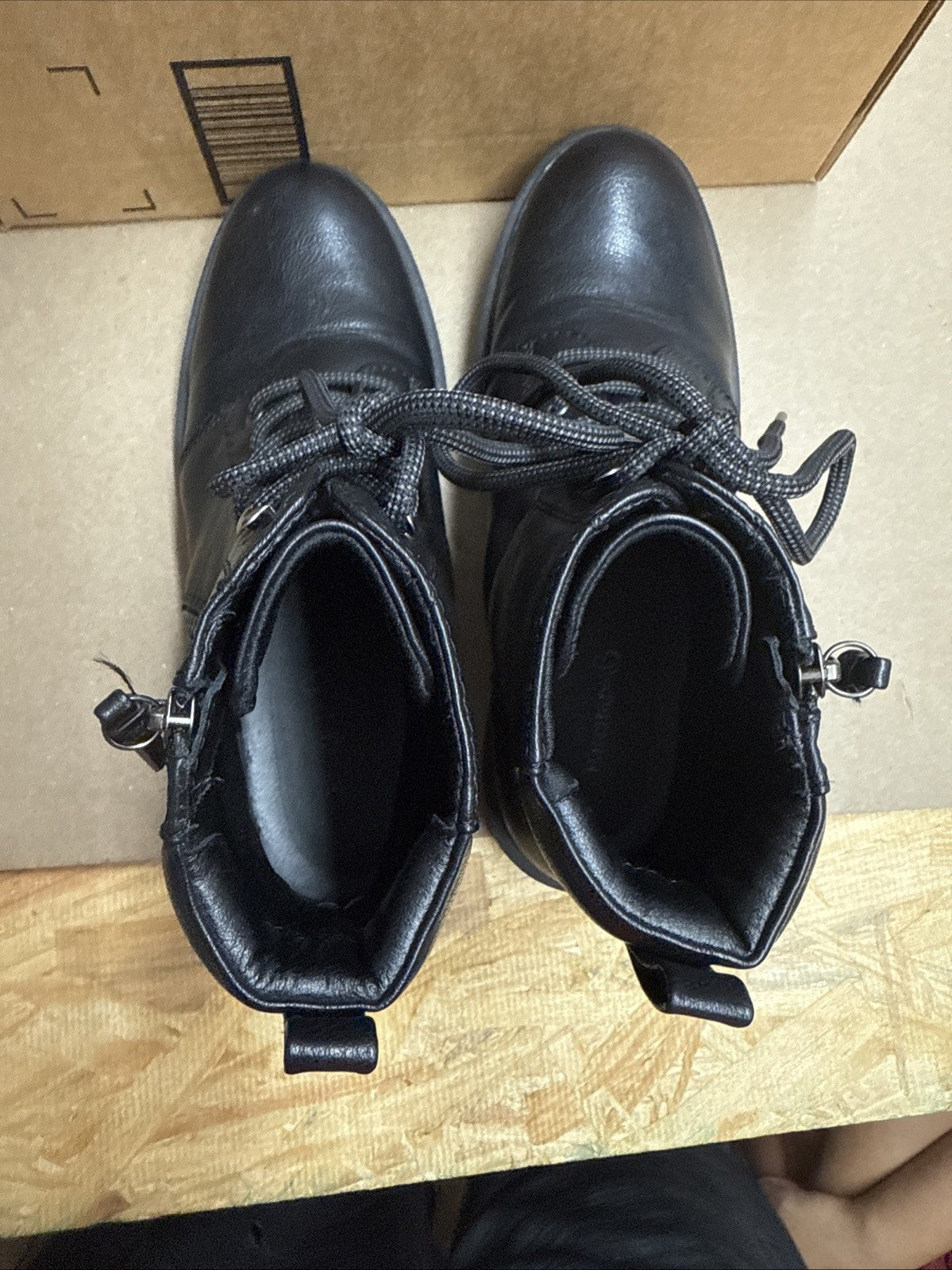 Baretrap Amysue Women’s Size 9M Faux Leather Black Biker Boot Zipper Laces