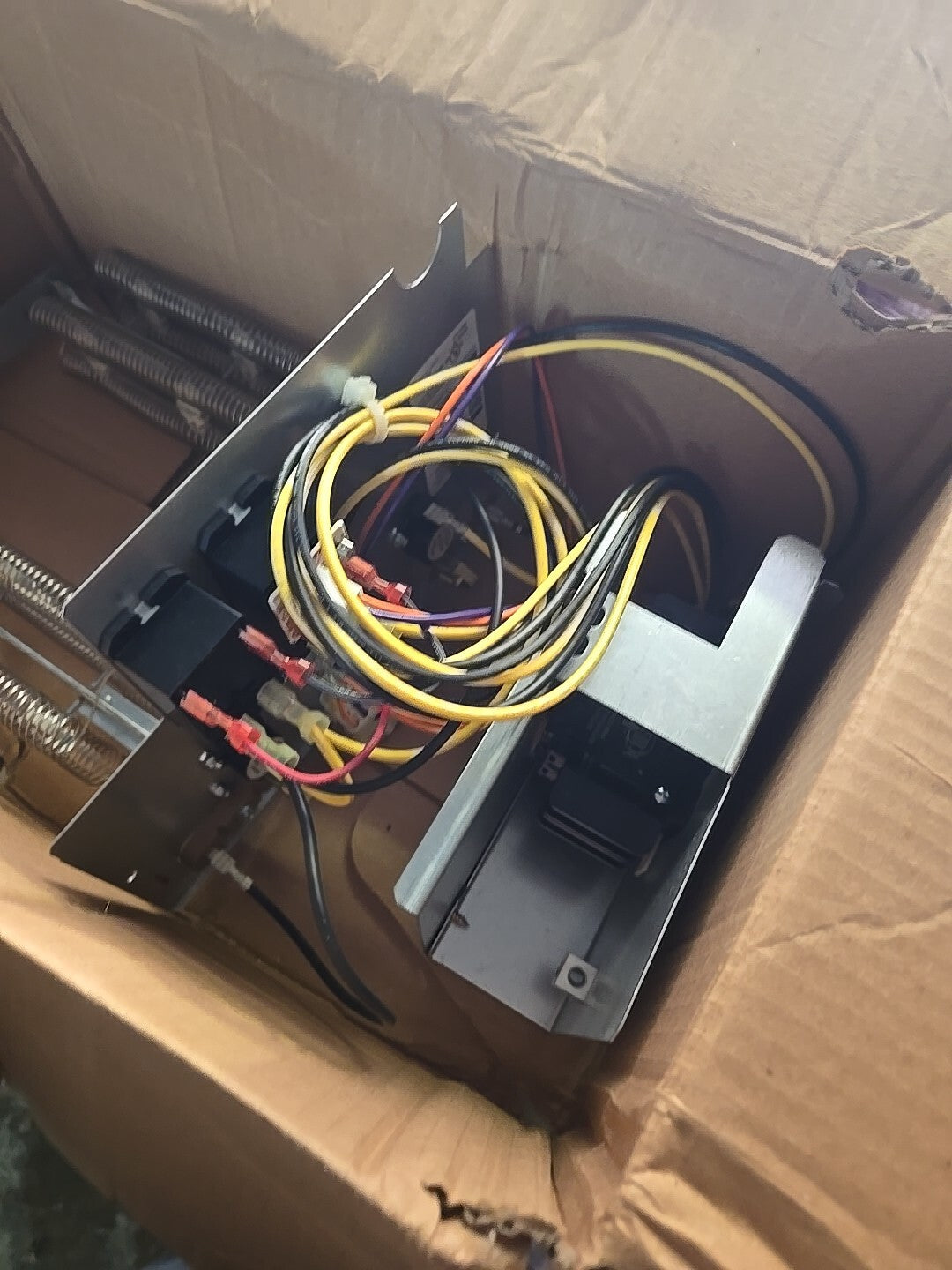 AFAEHL10B01A 10KW 208-230V 1P, BRK, LC (8.9KW) 2-5 TON HEATER