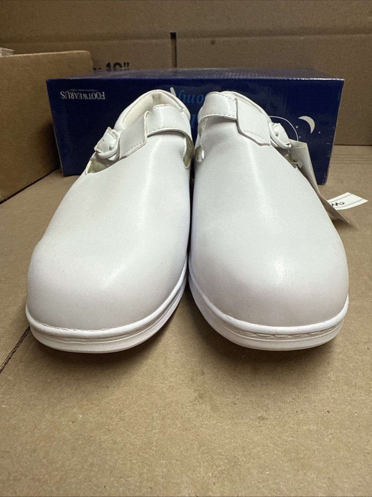 24 HOUR COMFORT Willa Women's Wide Width Leather Shoes size 10 nurse