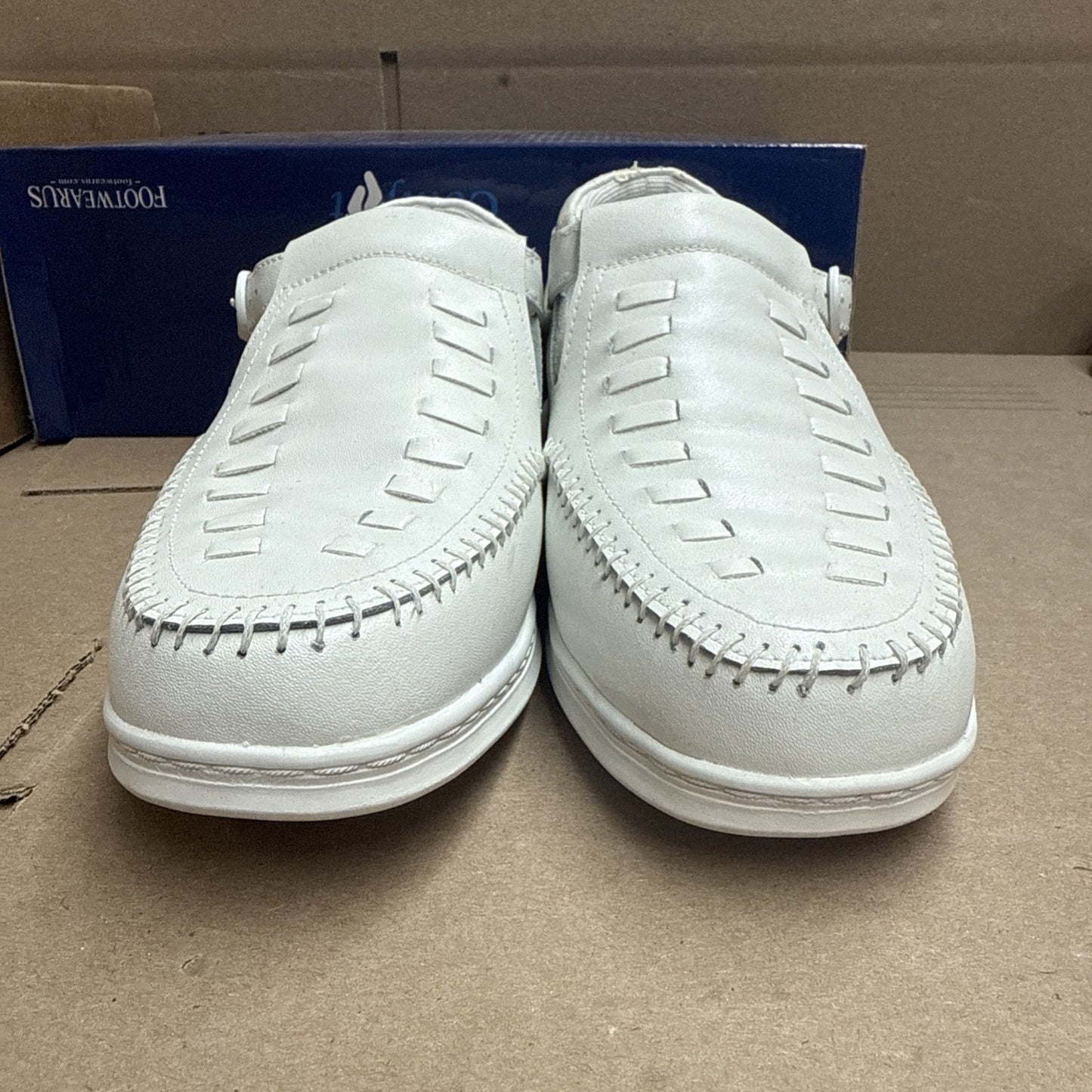 24 HOUR COMFORT Chloe Women's 6 Wide Width Moccasin Design Leather Shoes Nurse