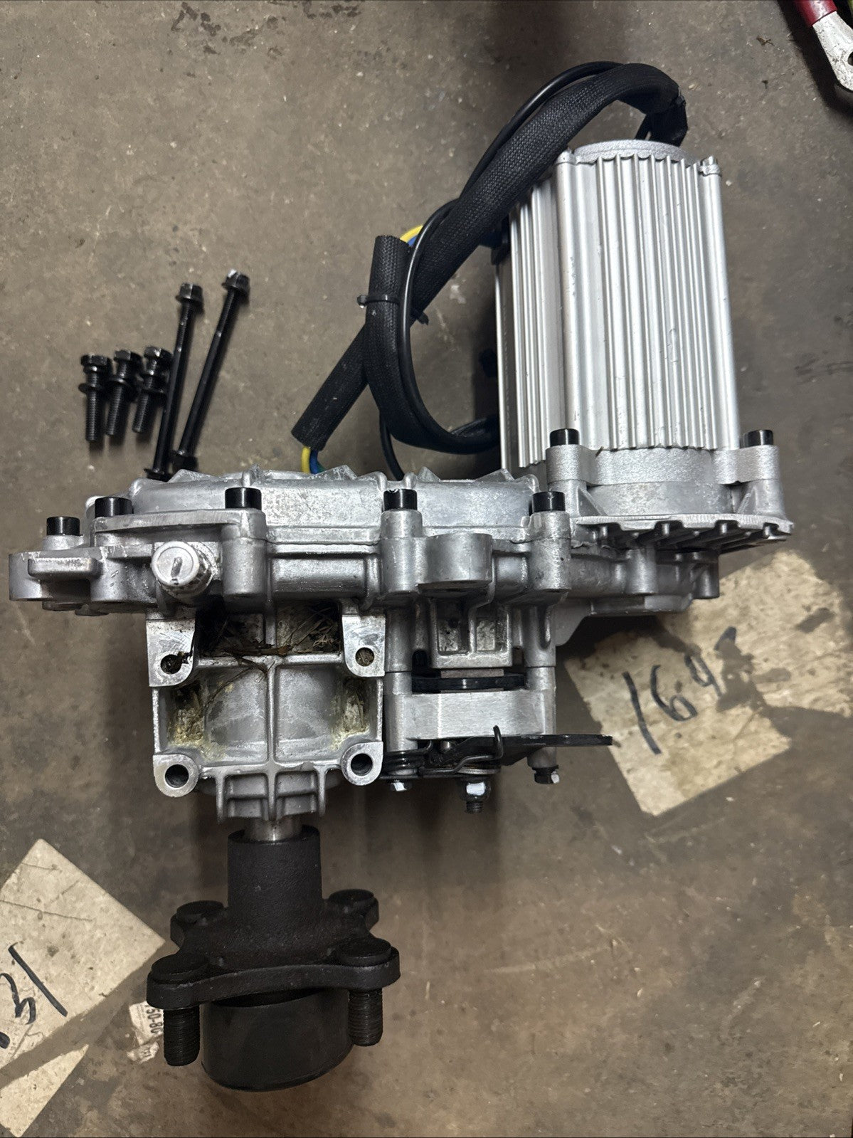 Right  Drive Motor & Transaxle Assy. for Ryobi 54" Z54Li & Z42Li 80v Zero Turn