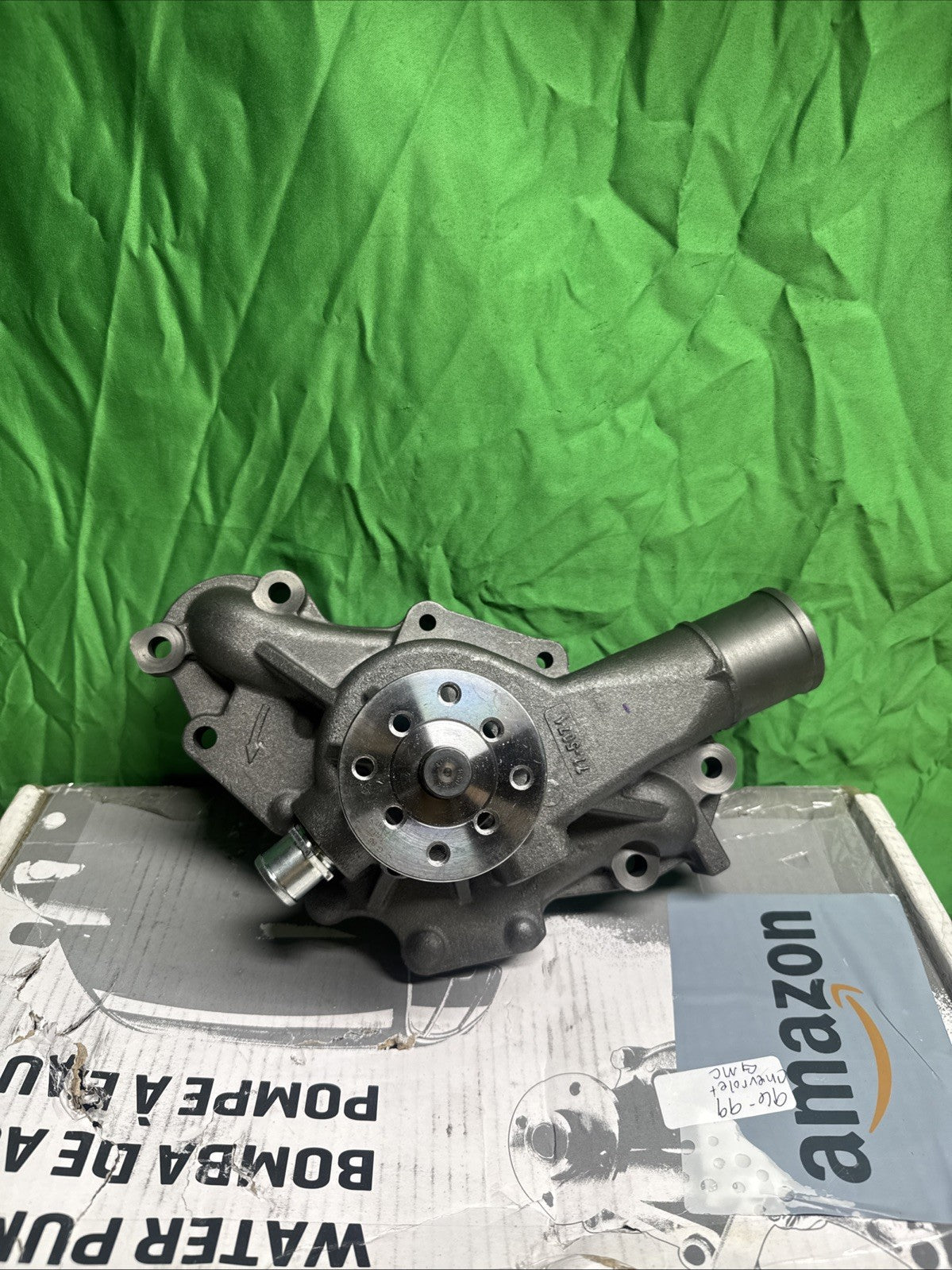 Gates 44042 Engine Water Pump For Select 96-99 AM General Chevrolet GMC Models