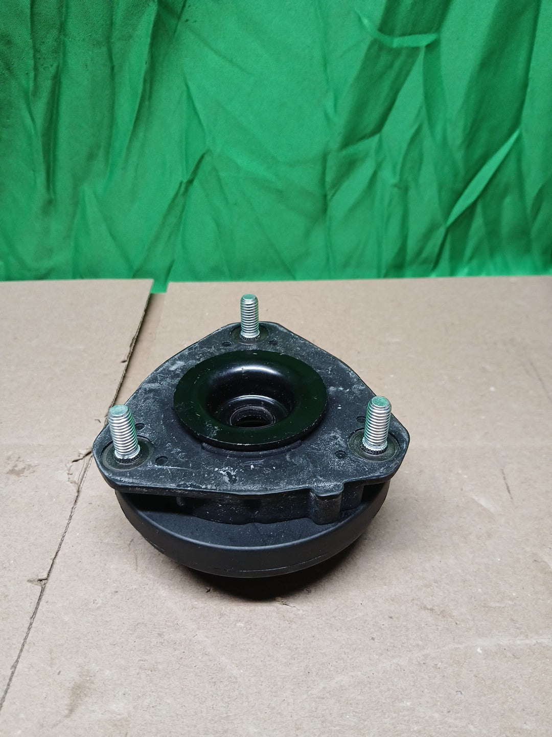 Front Suspension Strut Mount Kit for 2010-2013 Ford Transit Connect NEW OPEN BOX