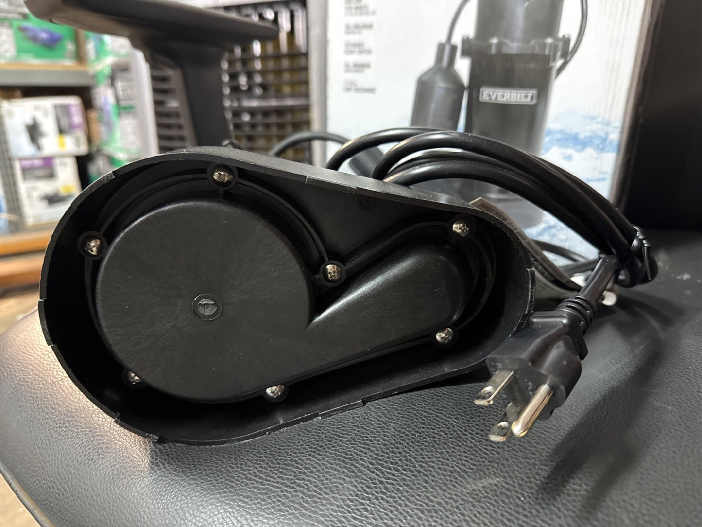 Everbilt 1/2 HP Corrosion Resistant Aluminum Sump Pump w/ Teather Float Switch