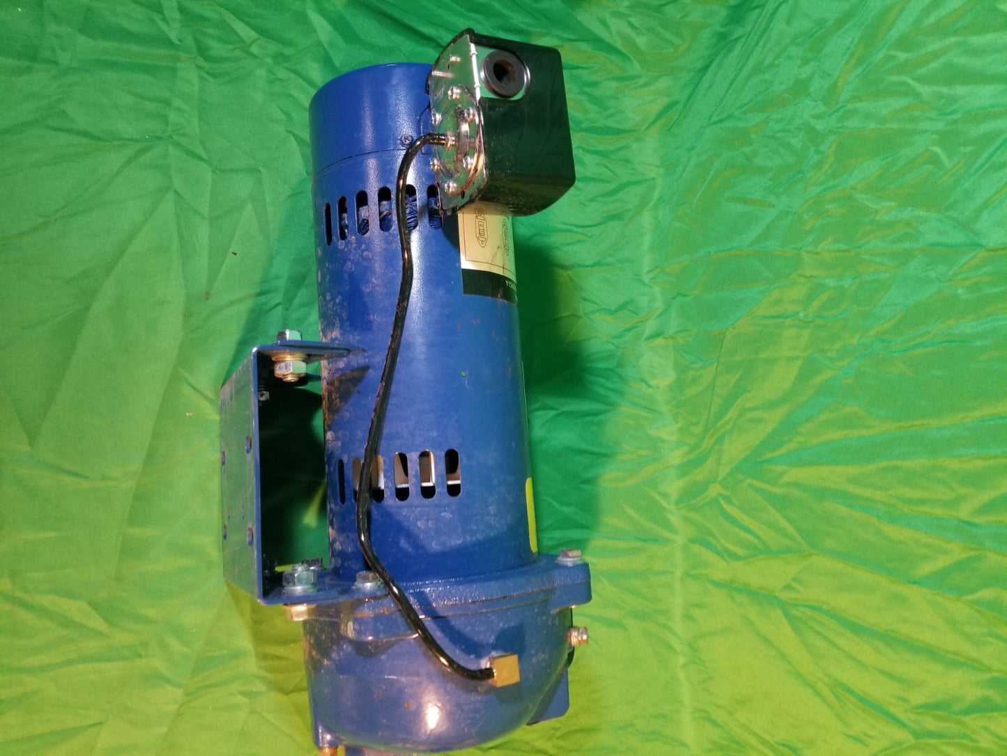 Everbilt 1 HP Professional Convertible Jet Pump *for Parts* Read Description**
