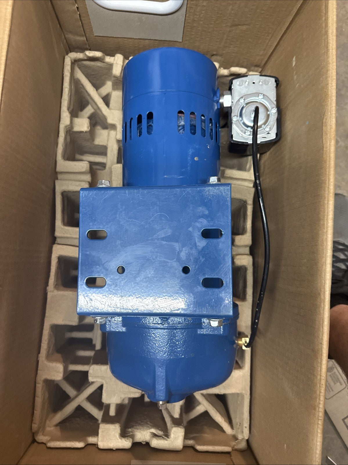 Everbilt 1 HP Professional Convertible Jet Pump *for Parts* Read Description**