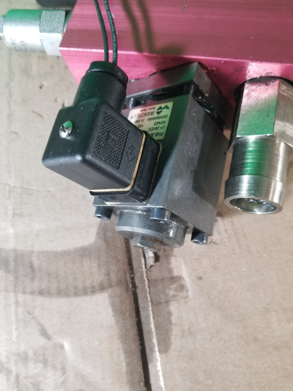 Raymond Lift Lower Valve Manifold 520-872/100 EASI-OPC30TT