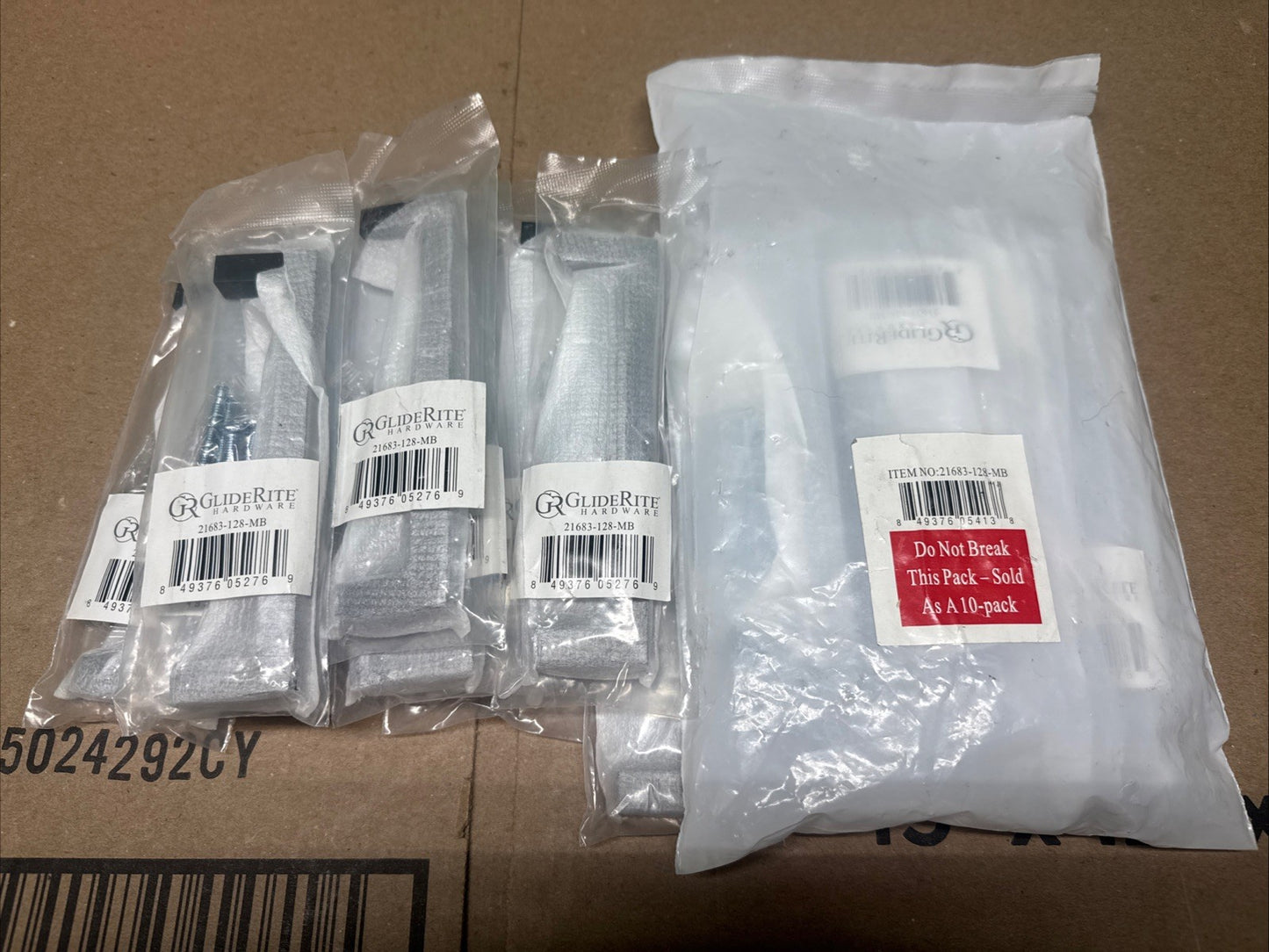 *20* 5 in. Matte Black Solid Square Cabinet Bar Drawer Center-to-Center Pulls