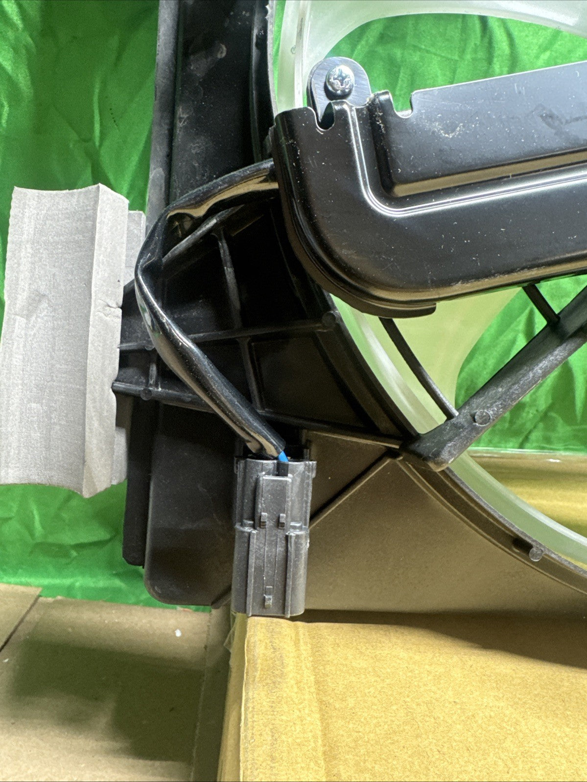 Dorman 620-281 Condenser Fan Assembly Without Controller