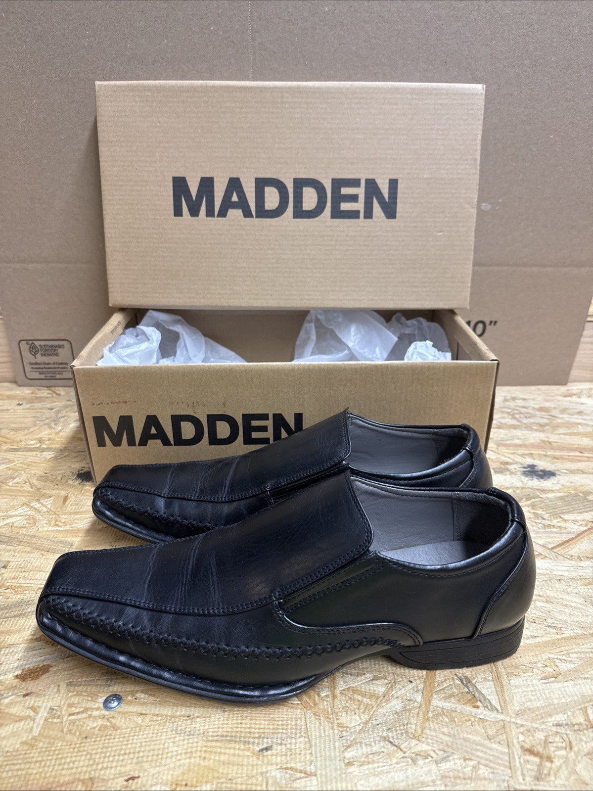 Man's Dress Shoes Steve Madden Trace Slip Size 9 US