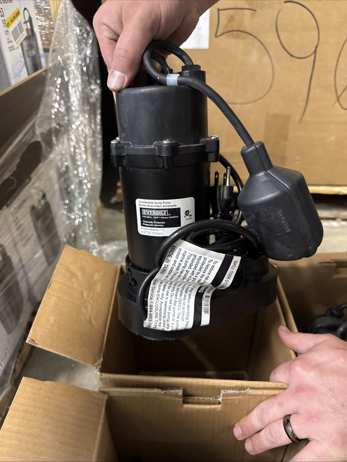 Everbilt 1/2 HP Corrosion Resistant Aluminum Sump Pump w/ Teather Float Switch.