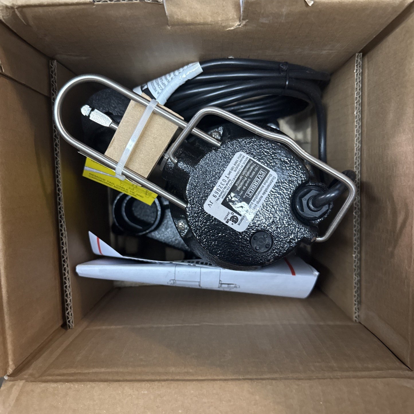 Everbilt 3/4HP Cast-Iron Pro-Grade Submersible Sump Pump 1004 120 345 HDS75