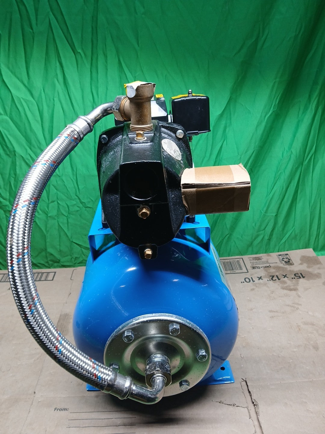 Everbilt 1/2HP Jet Pump/Tank Combo Cast iron with 6 Gallon Tank Used Ex Conditin