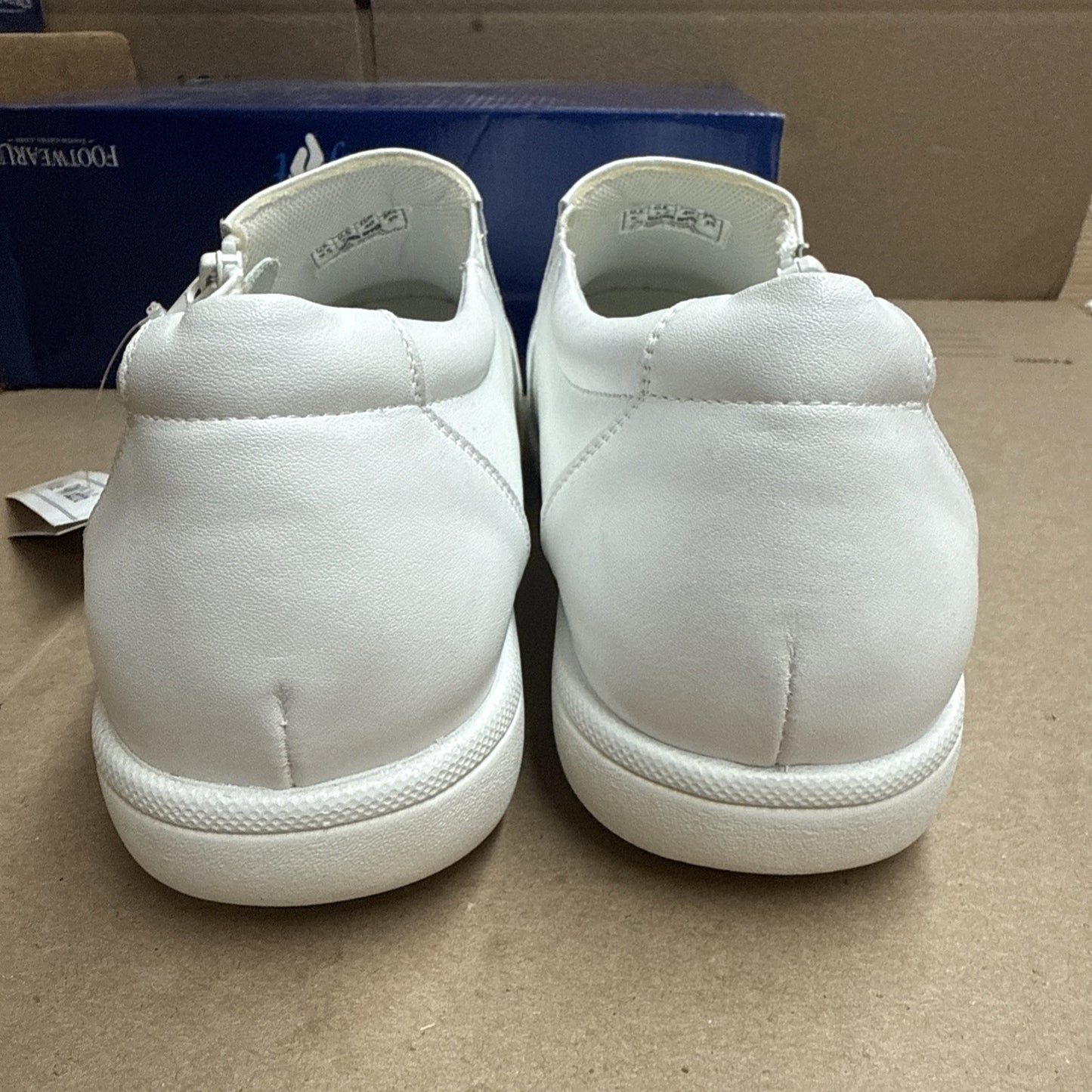 24 HOUR COMFORT Ester Women's 9.5 Wide Width Slip-On Leather Loafers Nurse