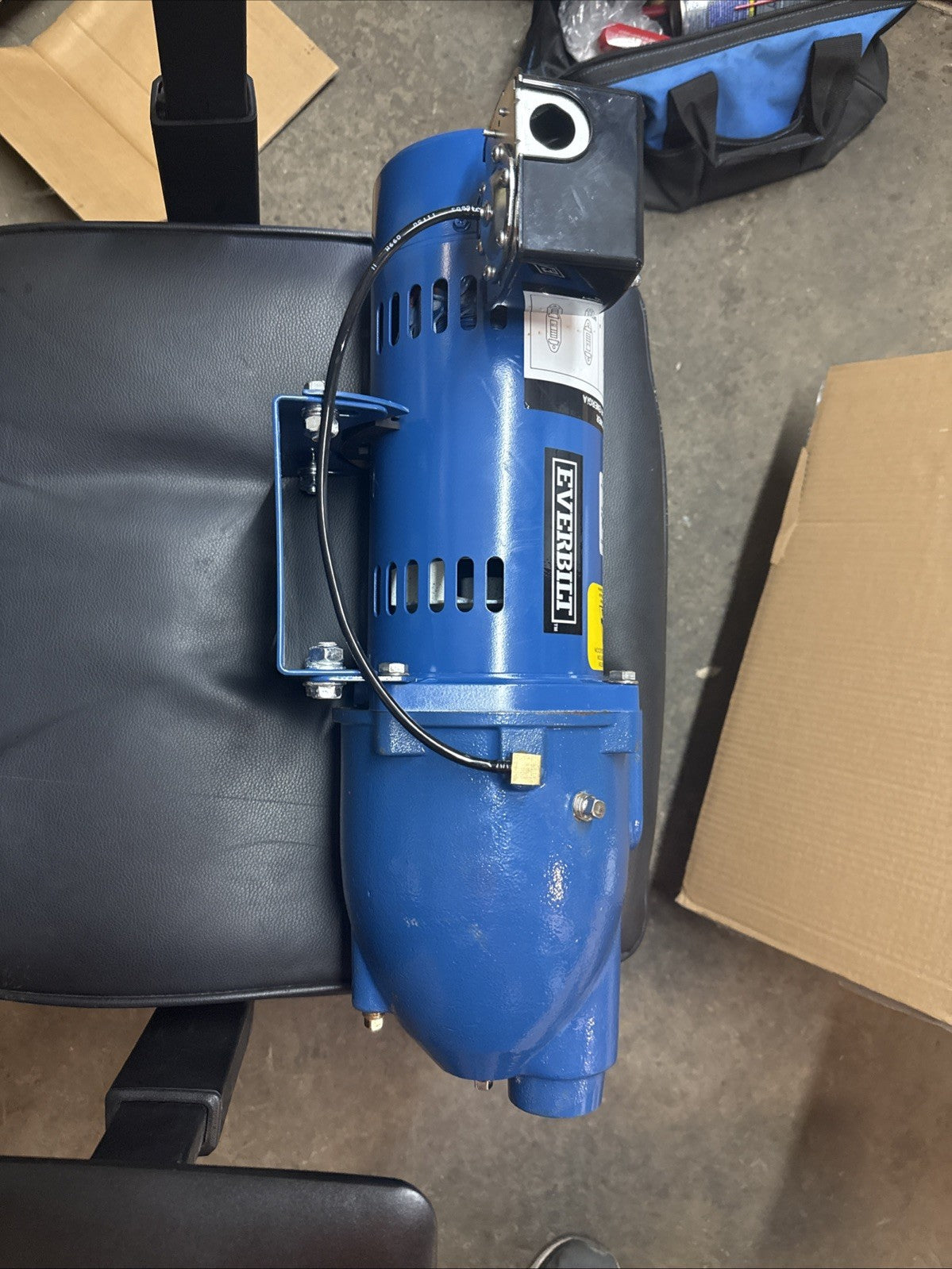 Everbilt 3/4 HP Cast Iron Shallow Well Jet Pump HDSWJ7 as is, Used Or For Parts