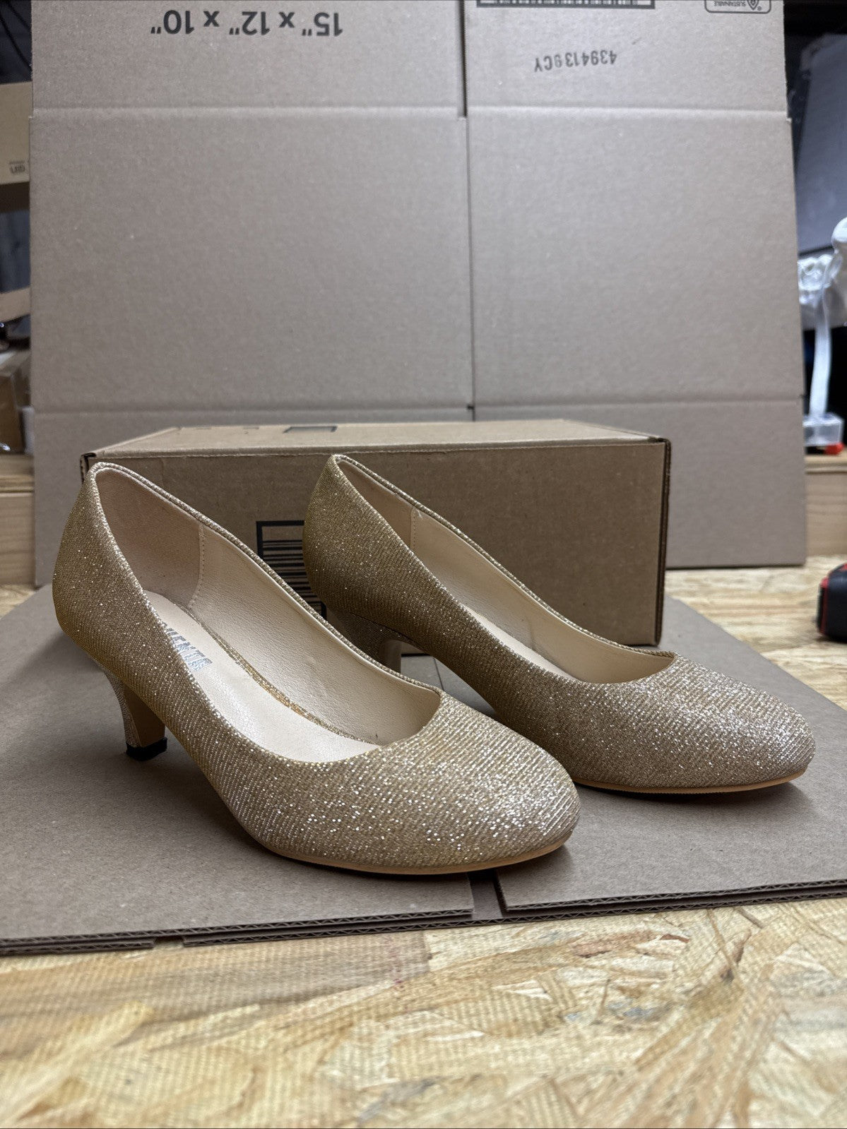 OCHENTA women’s 8 comfortable kitten heel dress shoes round toe slip on pumps