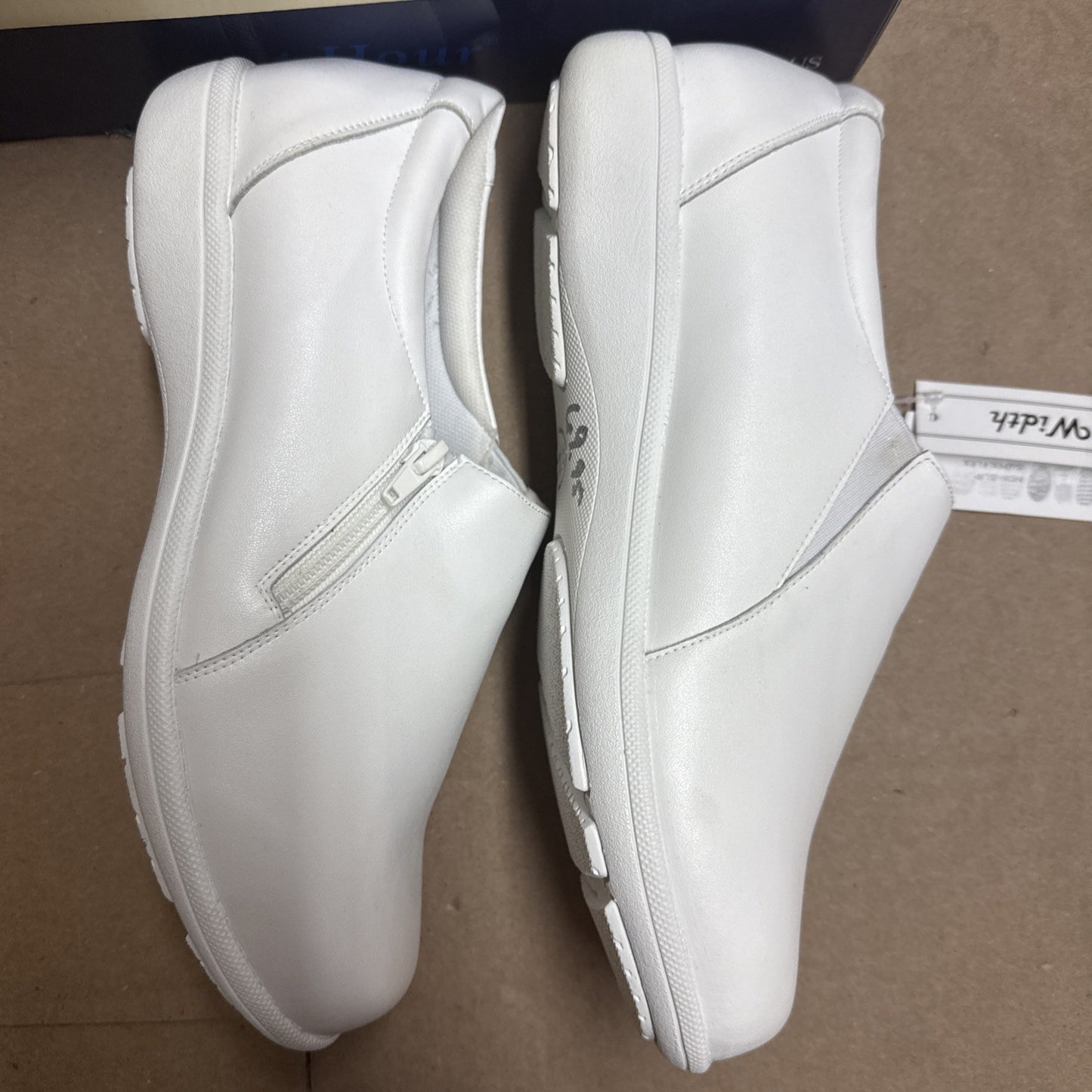 24 HOUR COMFORT Ester Women's 10 Wide Width Slip-On Leather Loafers Nurse