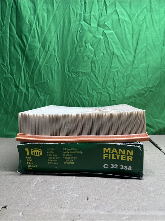 For Dodge Sprinter 2500 3500 2.7 L5 Diesel 2003-06 Panel Air Filter Mann C32338