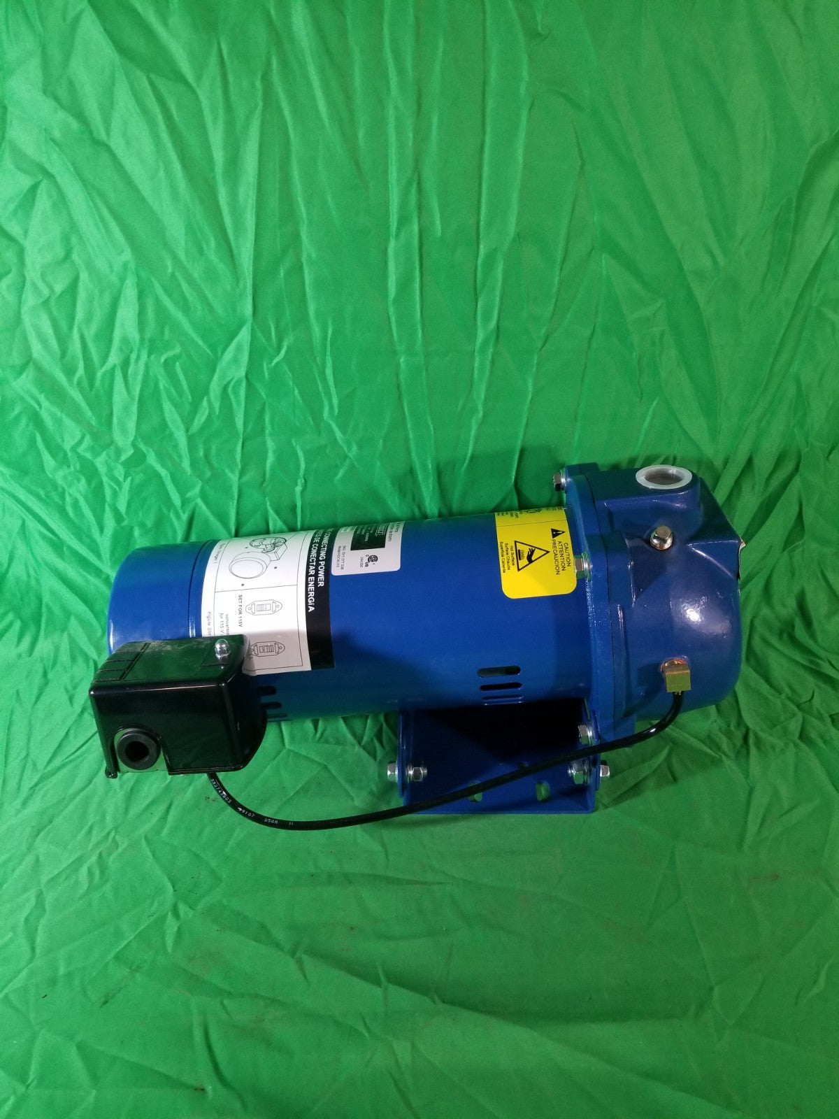 Everbilt 1 HP Professional Convertible Jet Pump NEW OPEN BOX