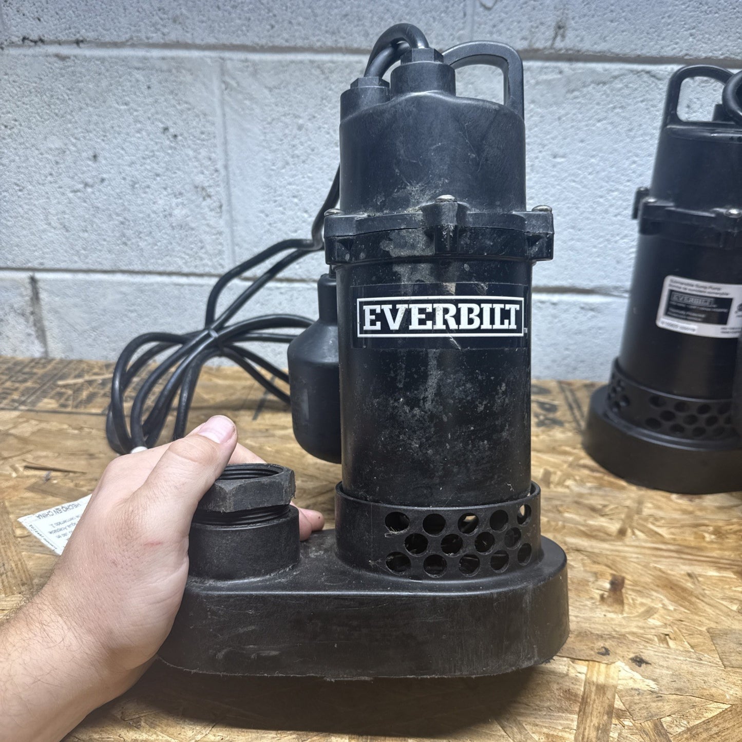 Everbilt 1/2 HP Corrosion Resistant Aluminum Sump Pump w/ Teather Float Switch