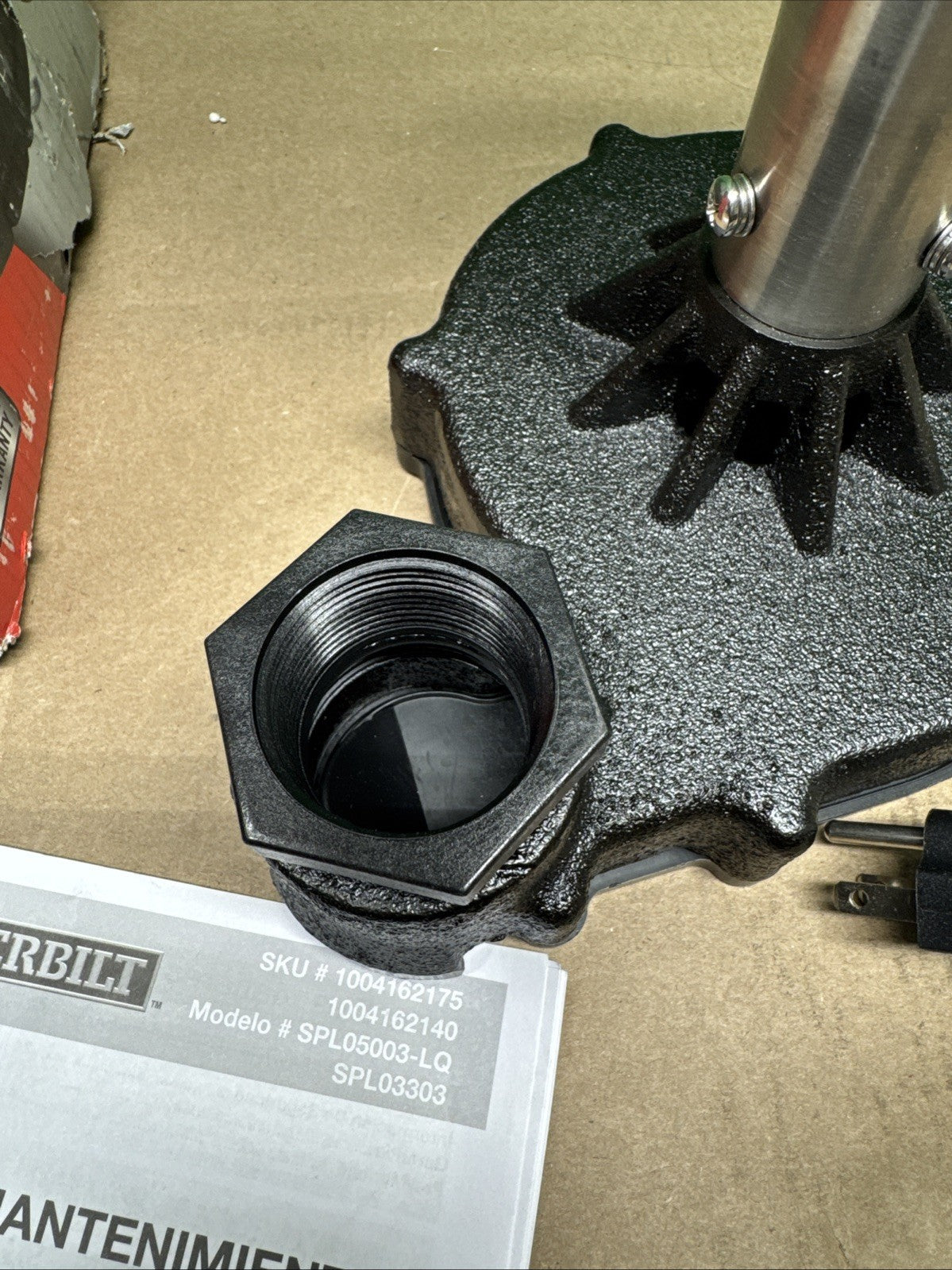 Everbilt Pedestal Sump Pump Stainless Steel and Cast Iron 1/2 HP SPL05003-LQ