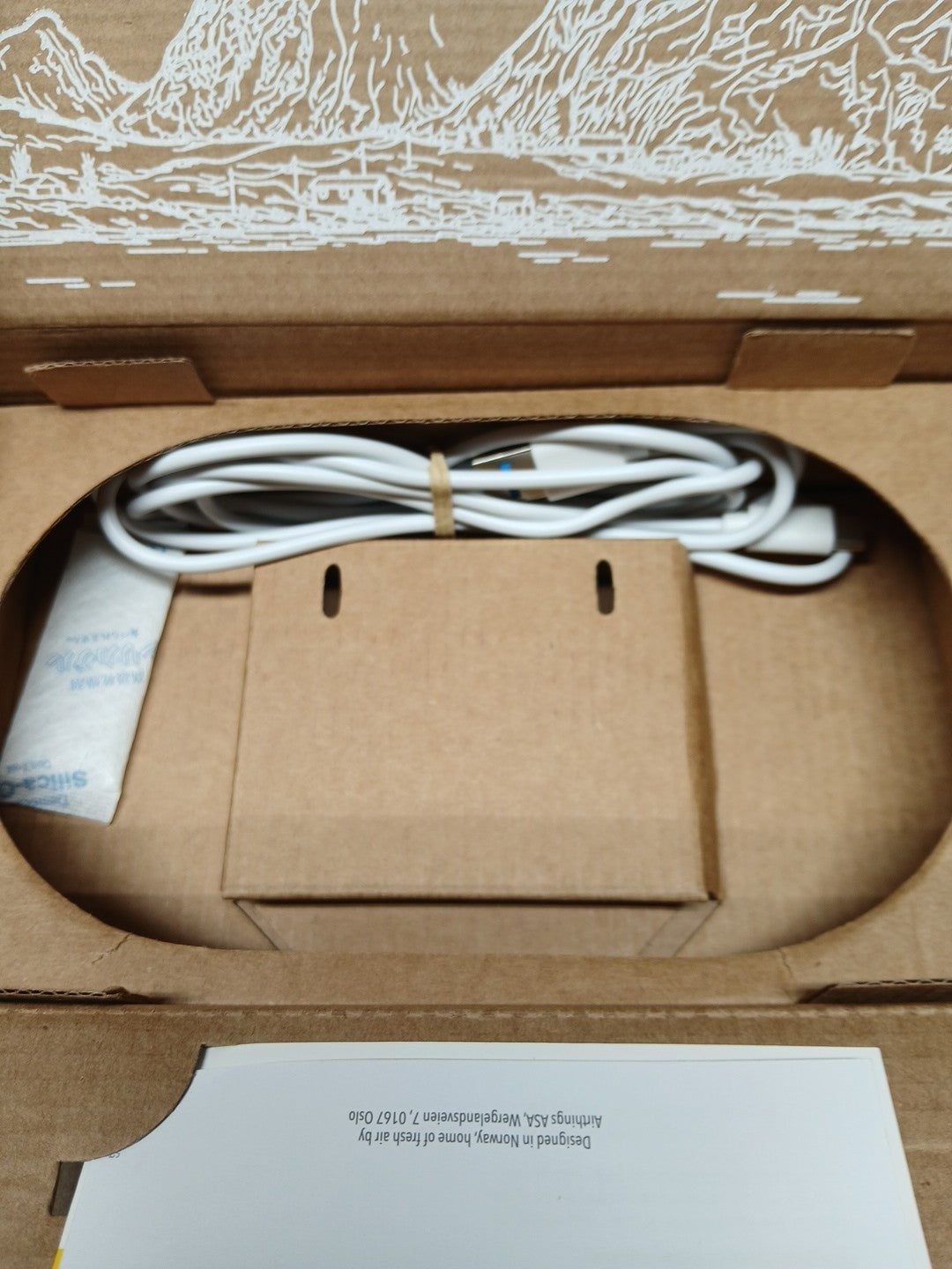 Airthings 2960 View Plus Radon & Air Quality Monitor Wi-Fi Battery New Open Box