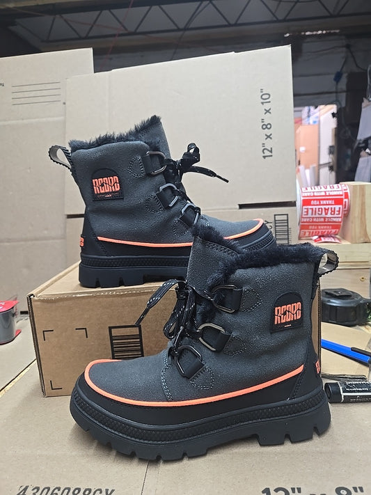 R Cord womens hiking boots fur liner size 6