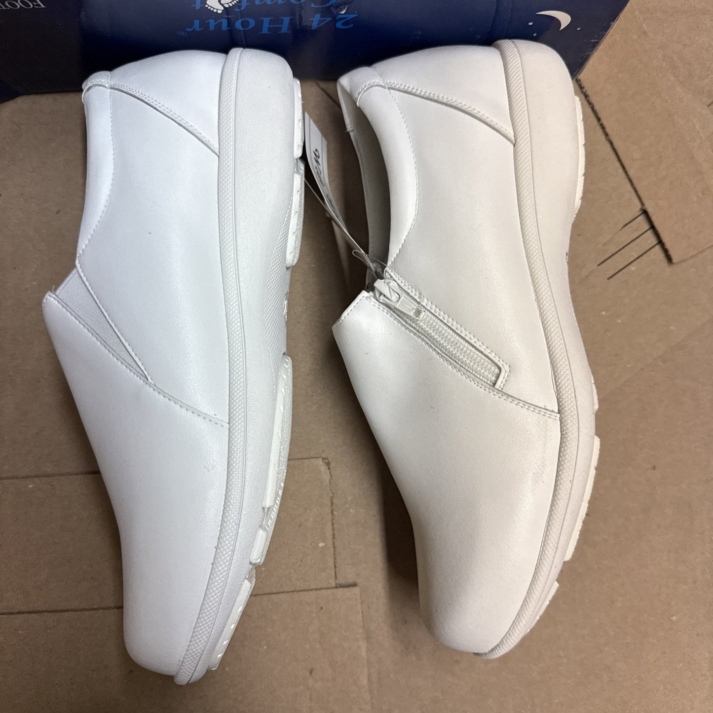 24 HOUR COMFORT Ester Women's 10.5 Wide Width Slip-On Leather Loafers Nurse